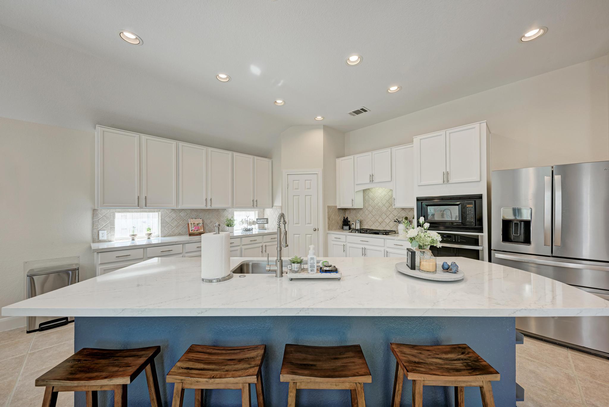 8233 Phantom Canyon Dr, Austin, TX 78726