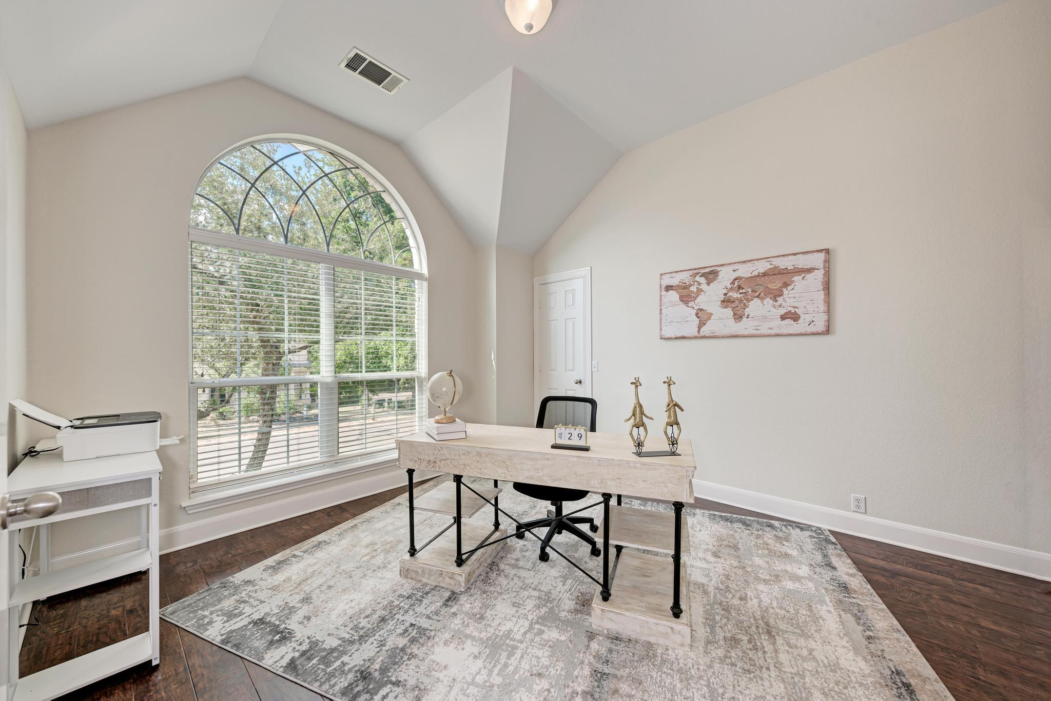 8233 Phantom Canyon Dr, Austin, TX 78726