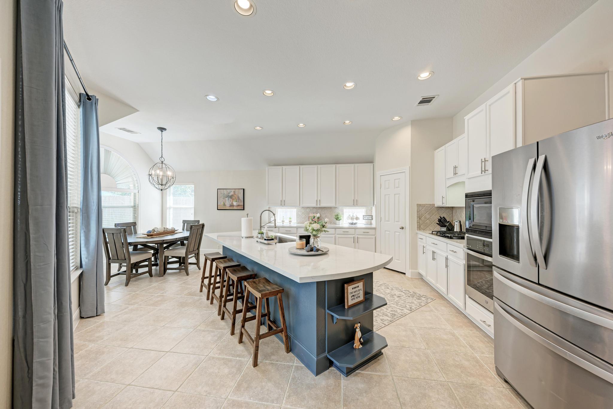 8233 Phantom Canyon Dr, Austin, TX 78726