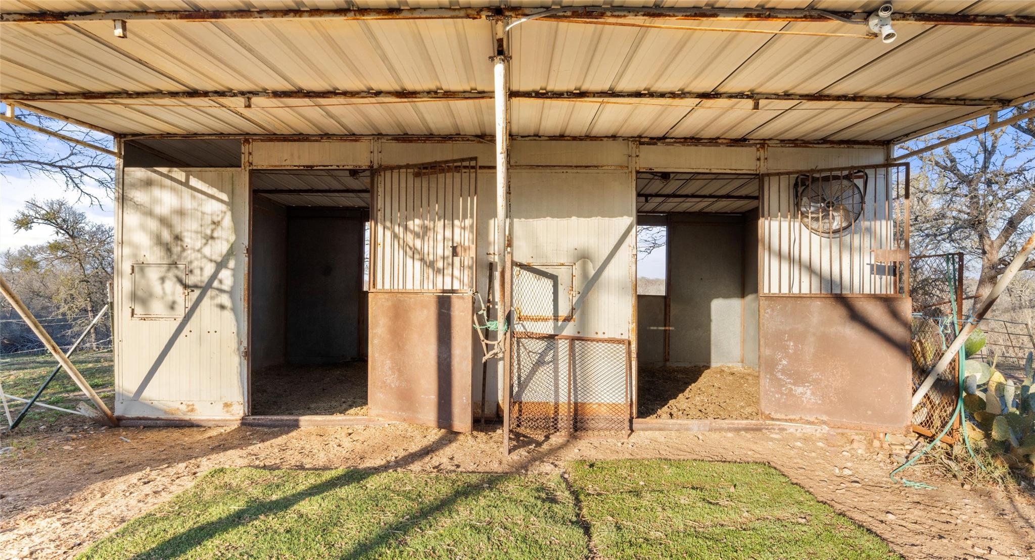 274 Old Austin Trl, Elgin, TX 78621