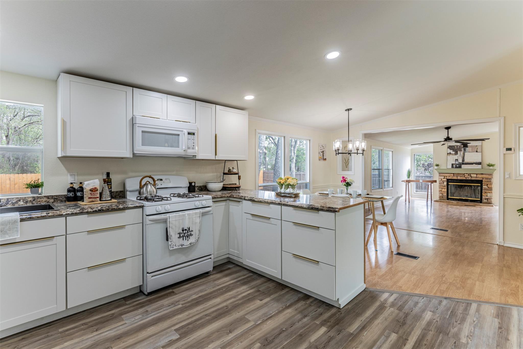 1901 Pecan St, San Marcos, TX 78666