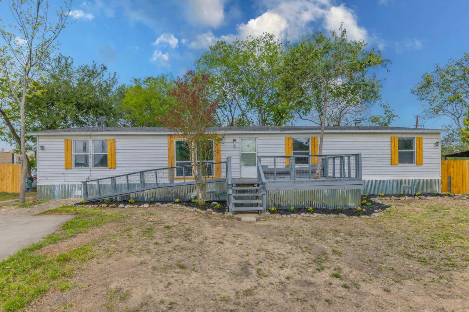 1901 Pecan St, San Marcos, TX 78666