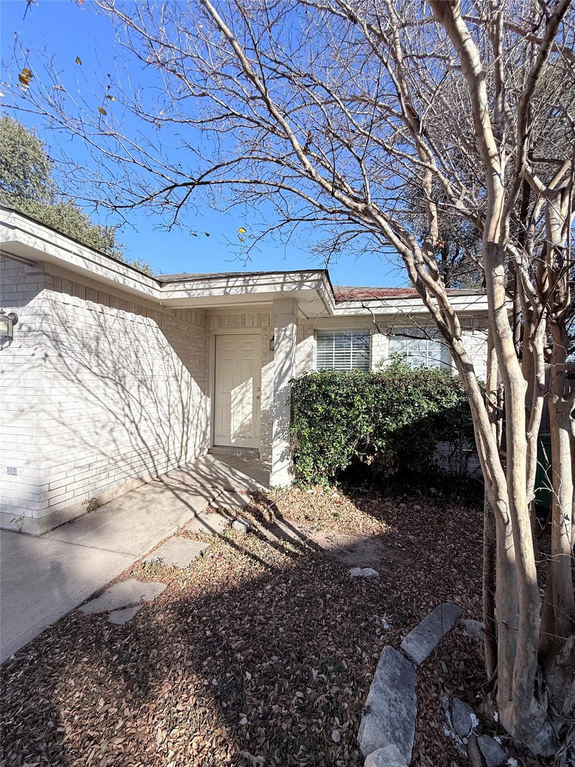 8621 Talyne Chaise Cir # B, Austin, TX 78729