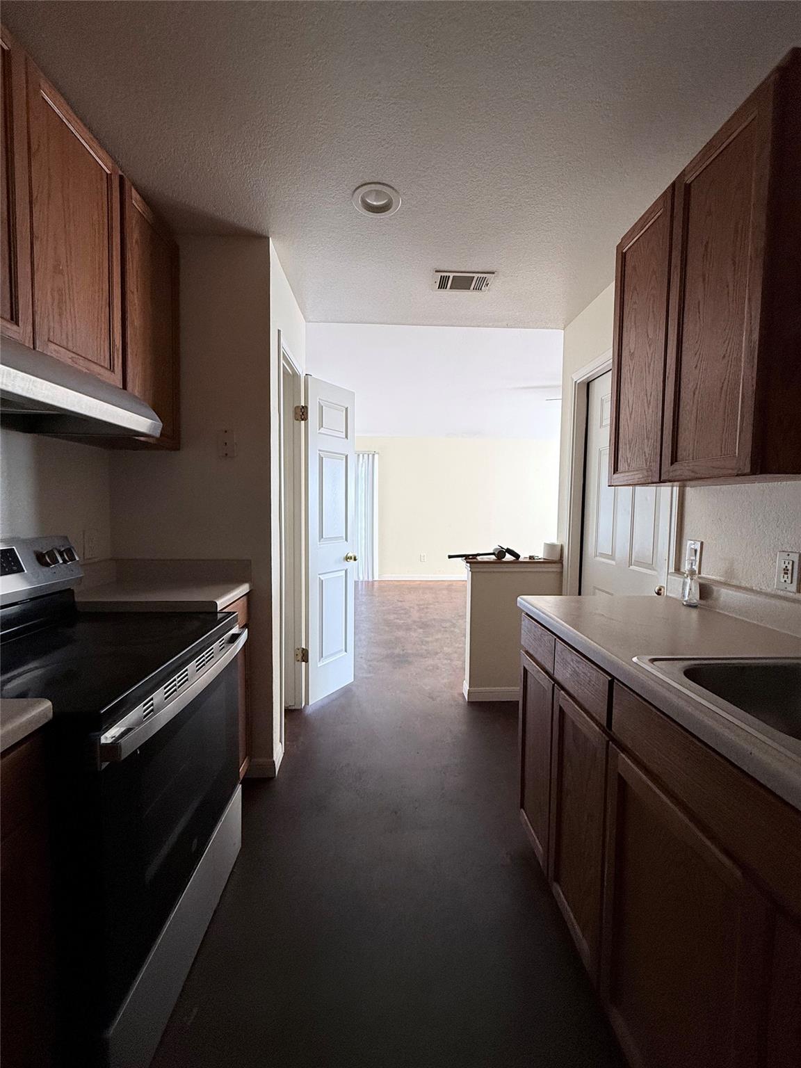 8621 Talyne Chaise Cir # B, Austin, TX 78729