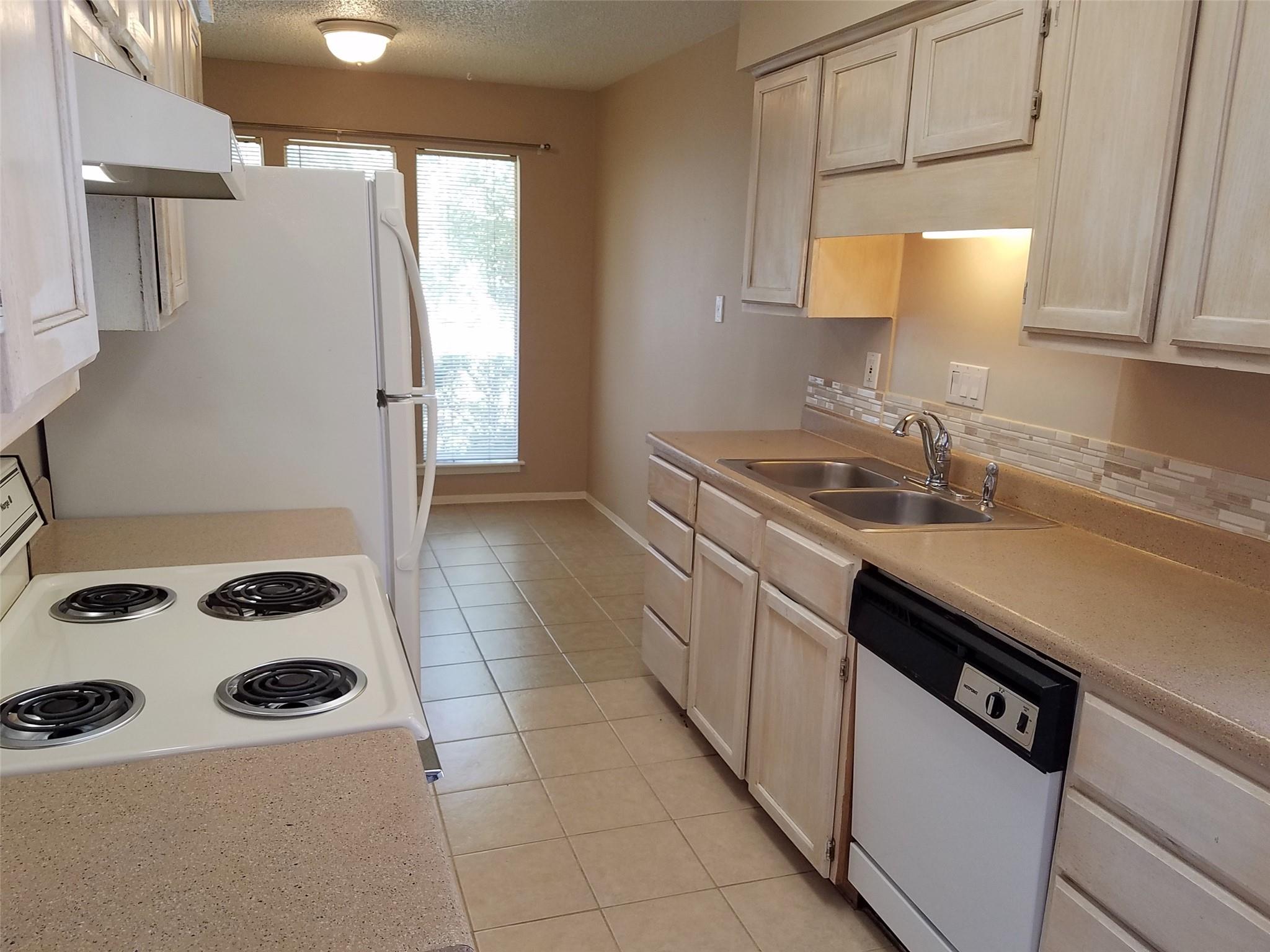 3513 Westchester Ave # 102, Austin, TX 78759