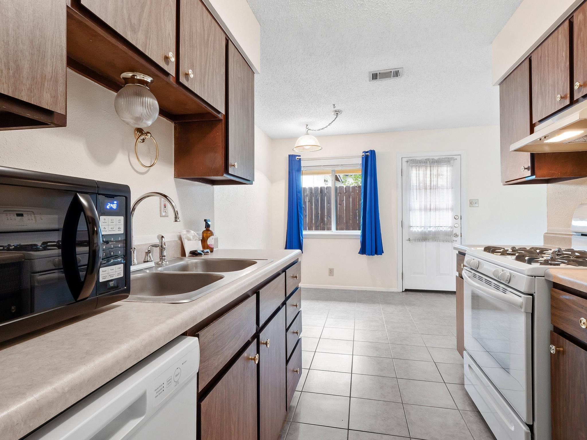 3513 Westchester Ave # 102, Austin, TX 78759