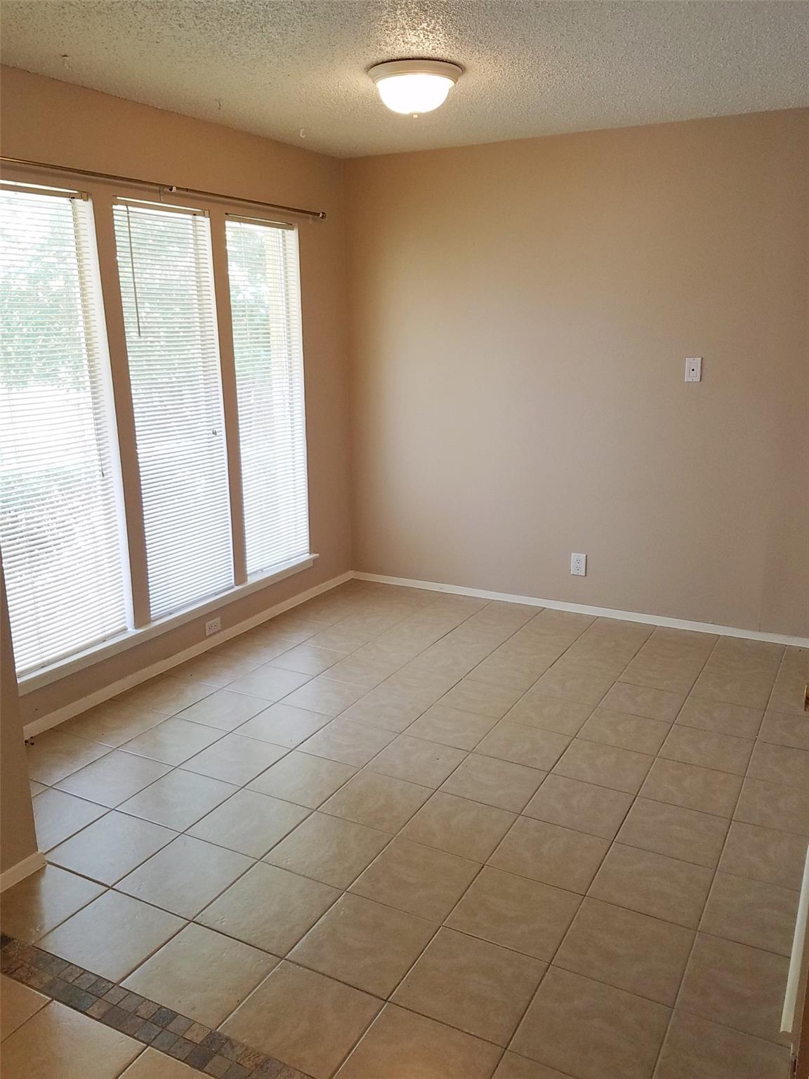 3513 Westchester Ave # 102, Austin, TX 78759