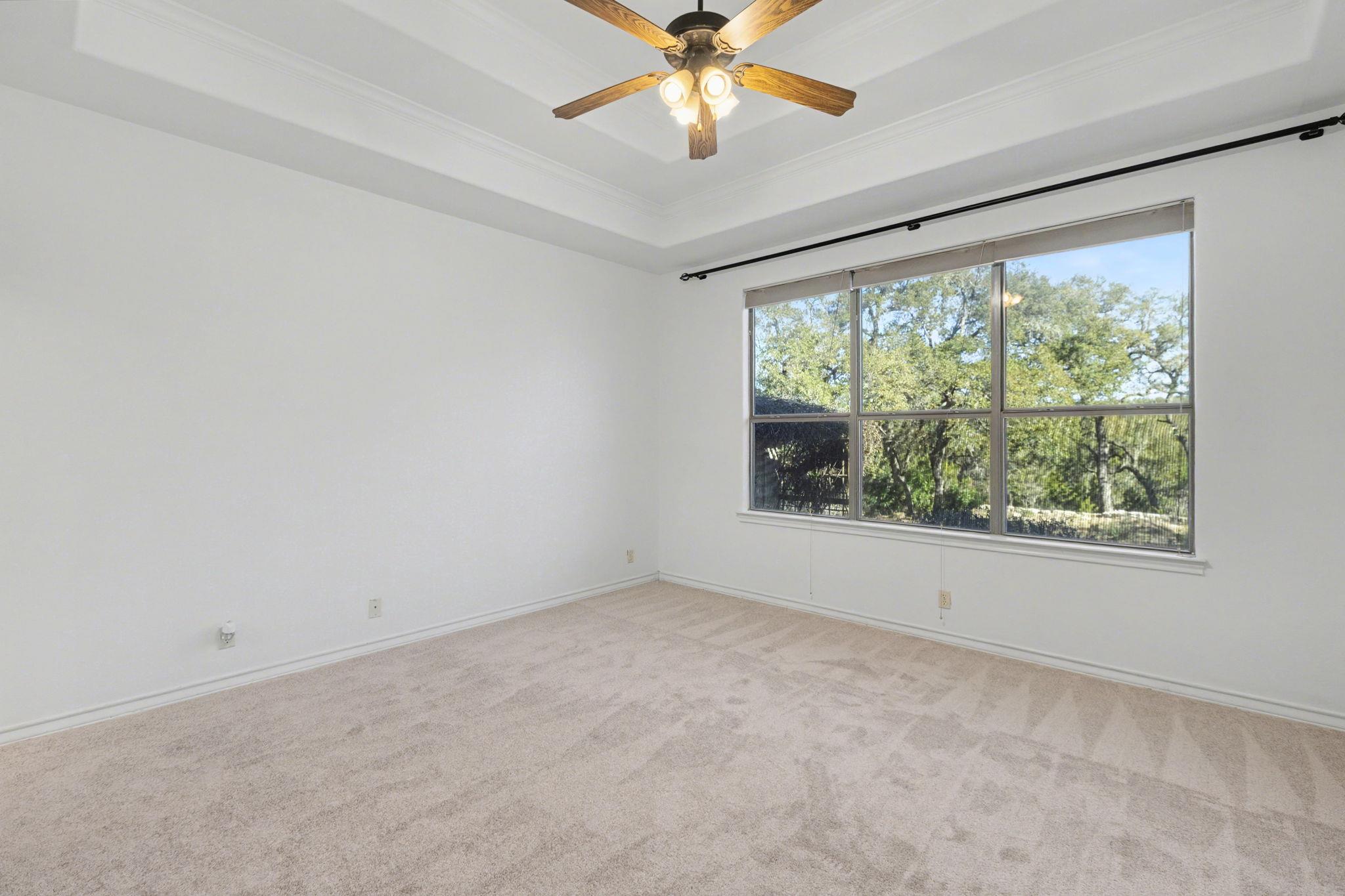 301 Sundance Trl, Dripping Springs, TX 78620