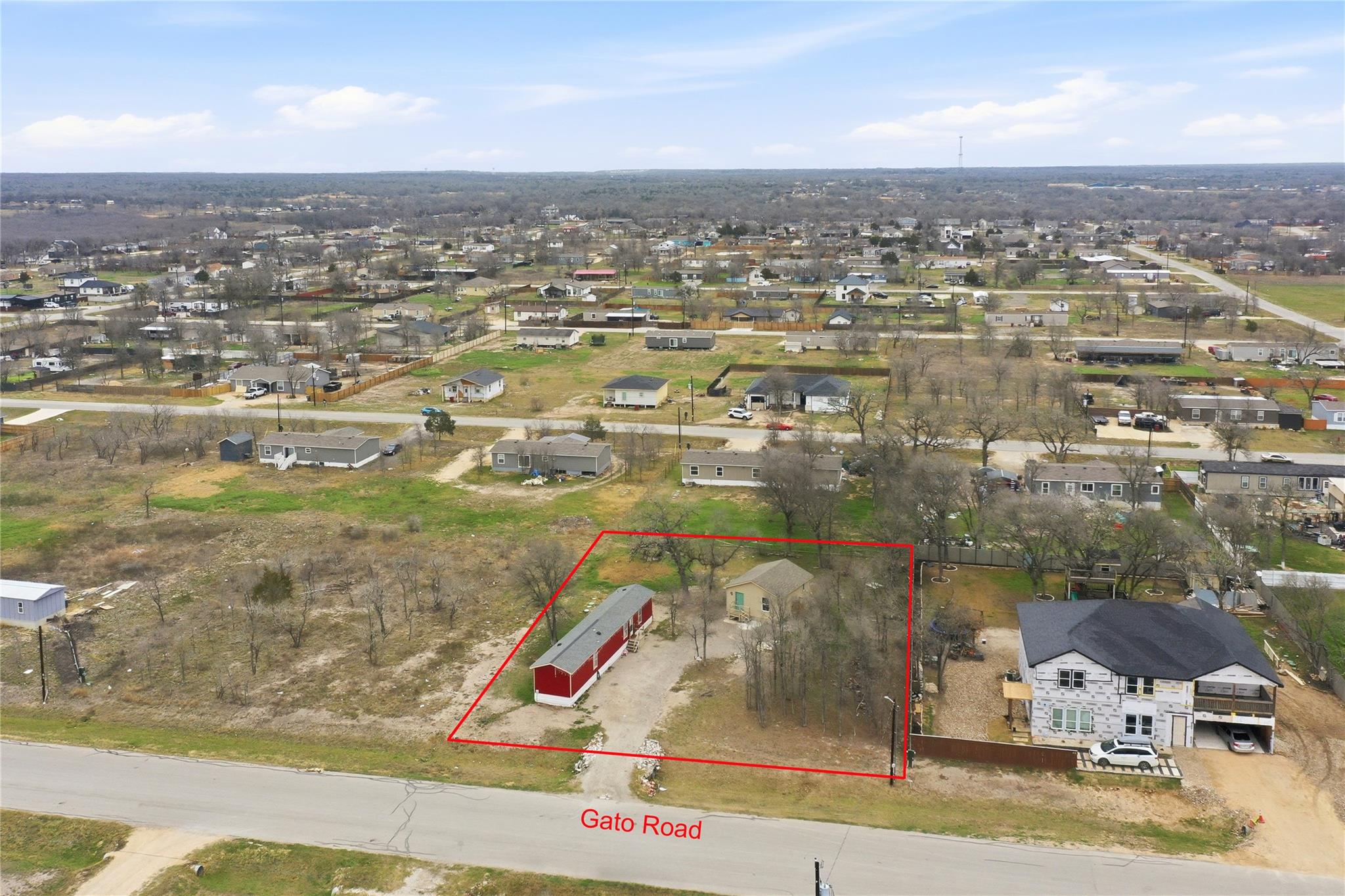 130 Gato Rd, Cedar Creek, TX 78612