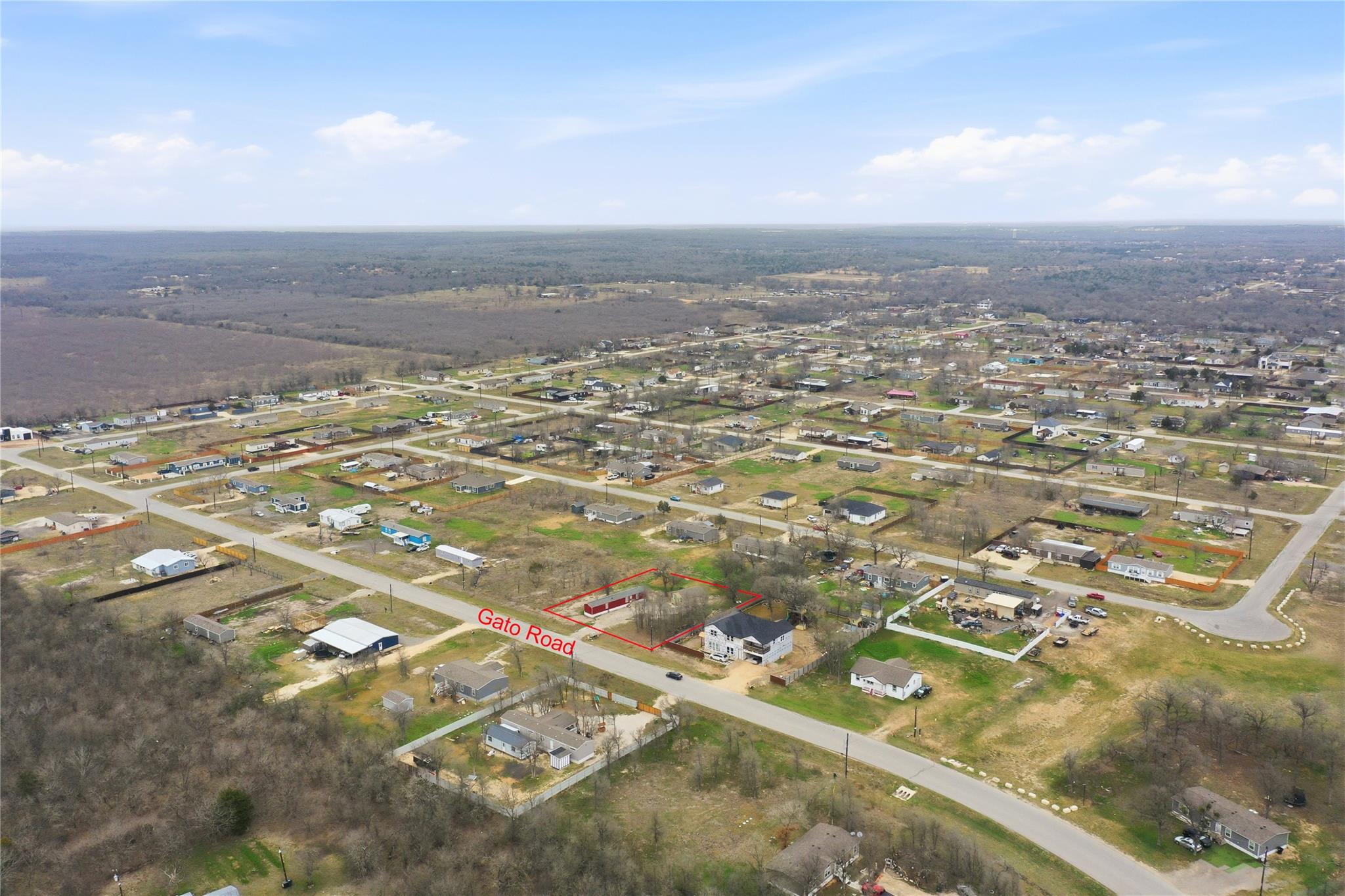 130 Gato Rd, Cedar Creek, TX 78612