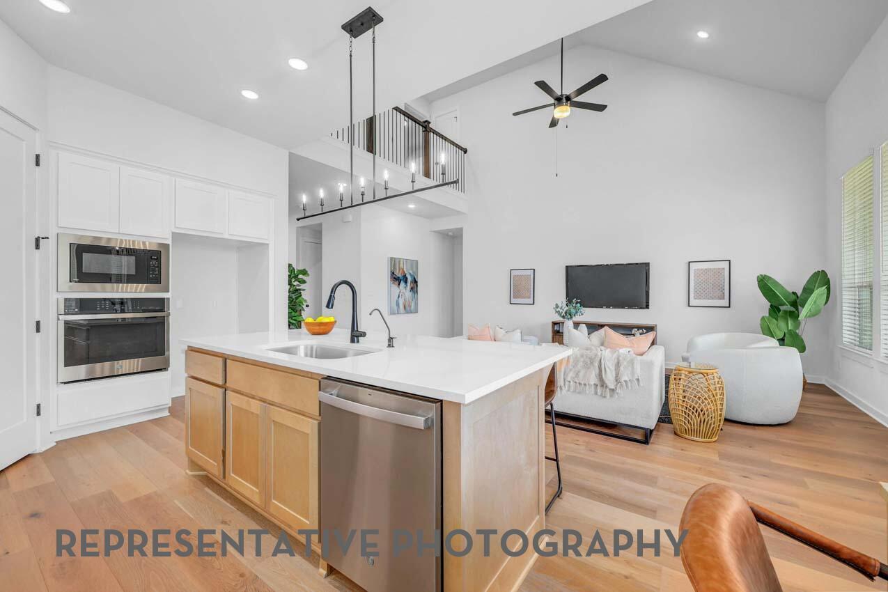 1712 Crimson Sunset Dr, Georgetown, TX 78628