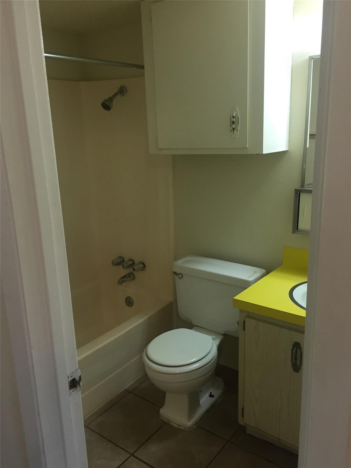 630 Maiden Ln # H, Austin, TX 78705