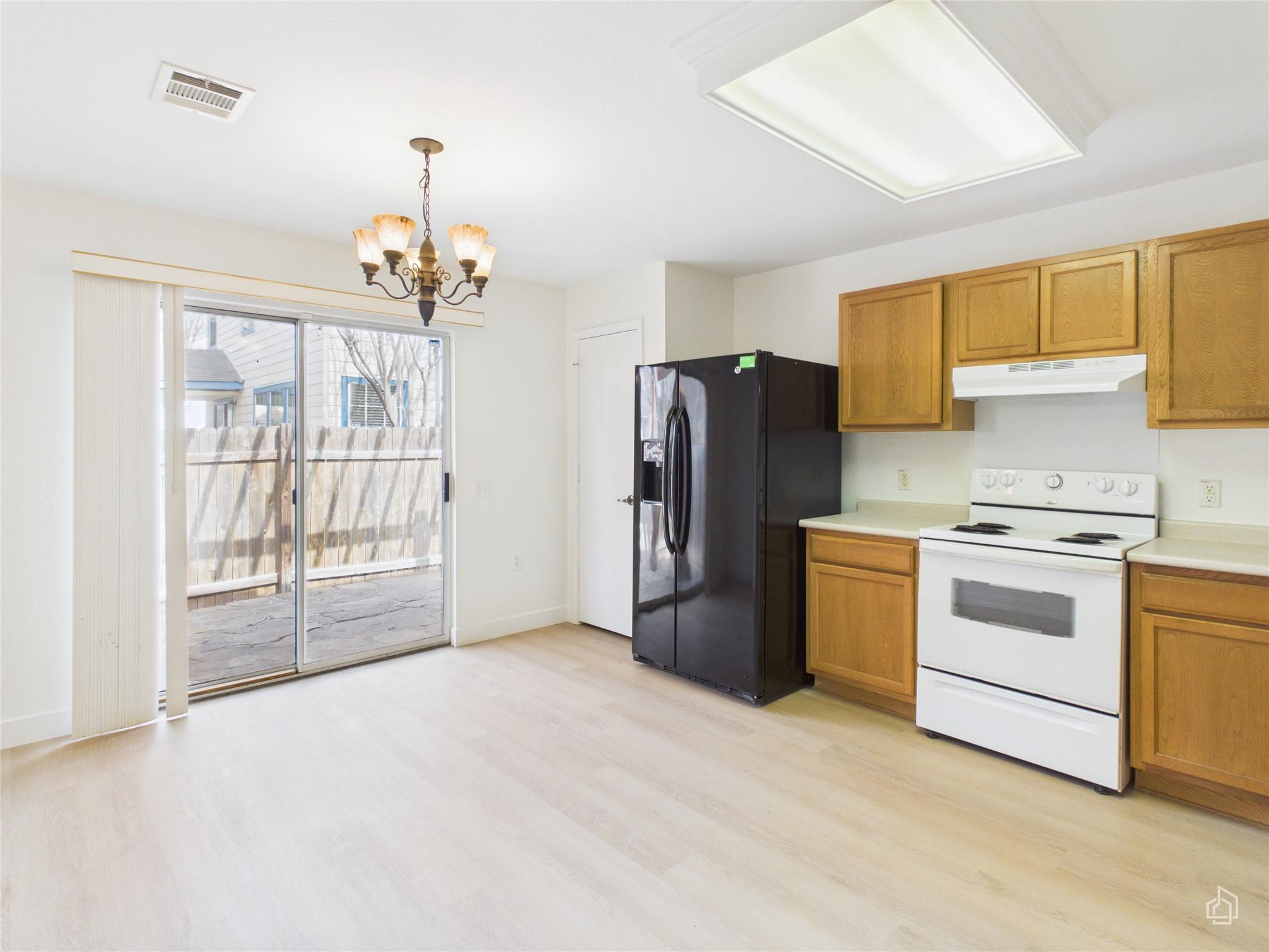 6824 Walkup Ln, Austin, TX 78747