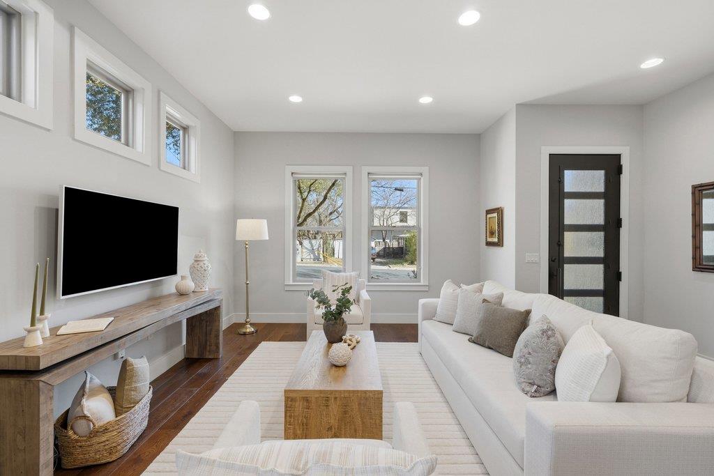 1605 Treadwell, Austin, TX 78704