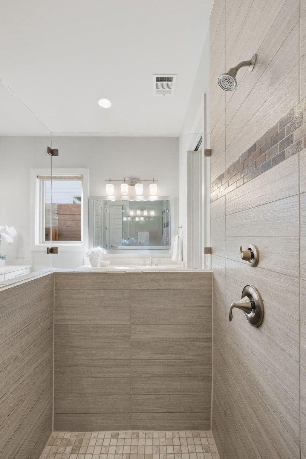 1605 Treadwell, Austin, TX 78704