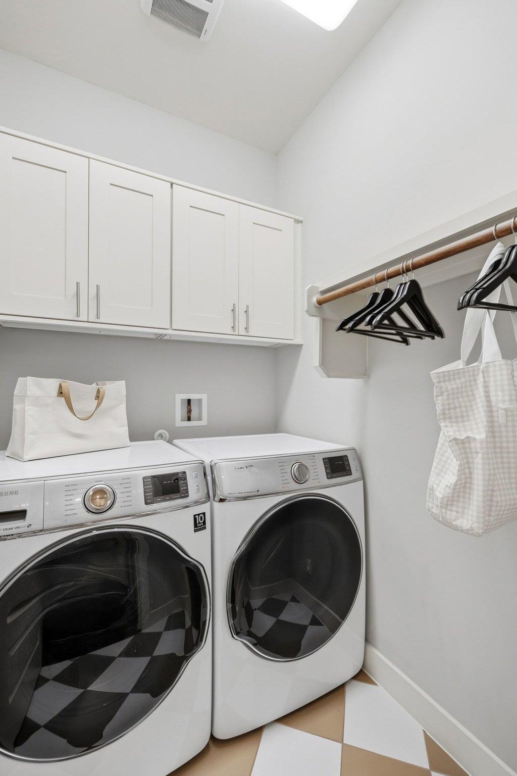 1605 Treadwell, Austin, TX 78704