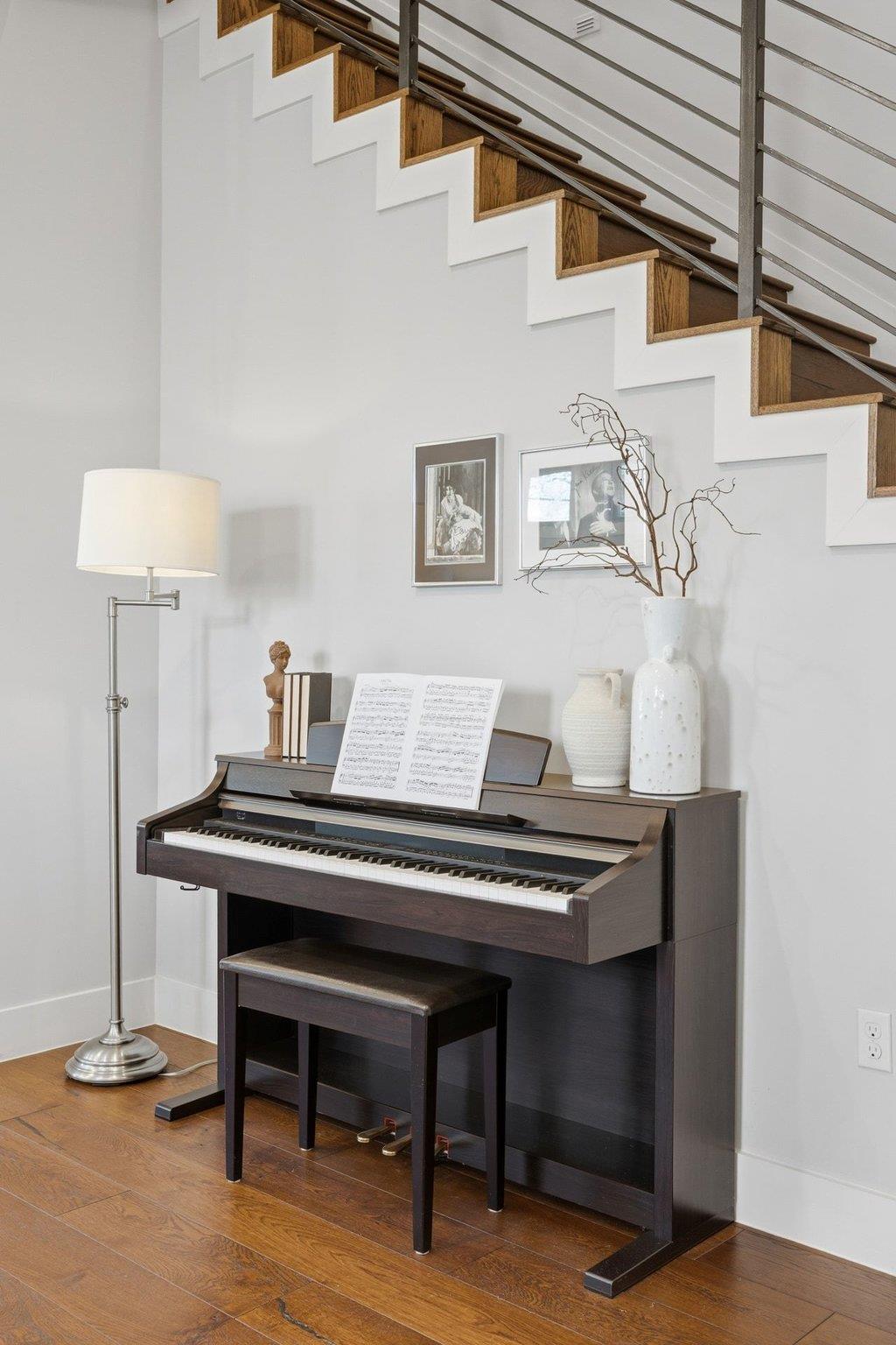 1605 Treadwell, Austin, TX 78704