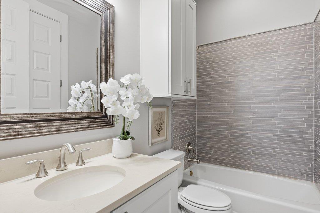 1605 Treadwell, Austin, TX 78704