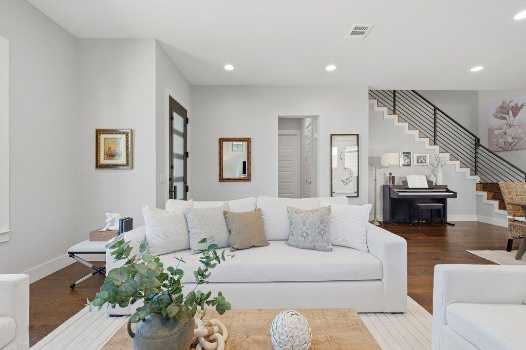 1605 Treadwell, Austin, TX 78704