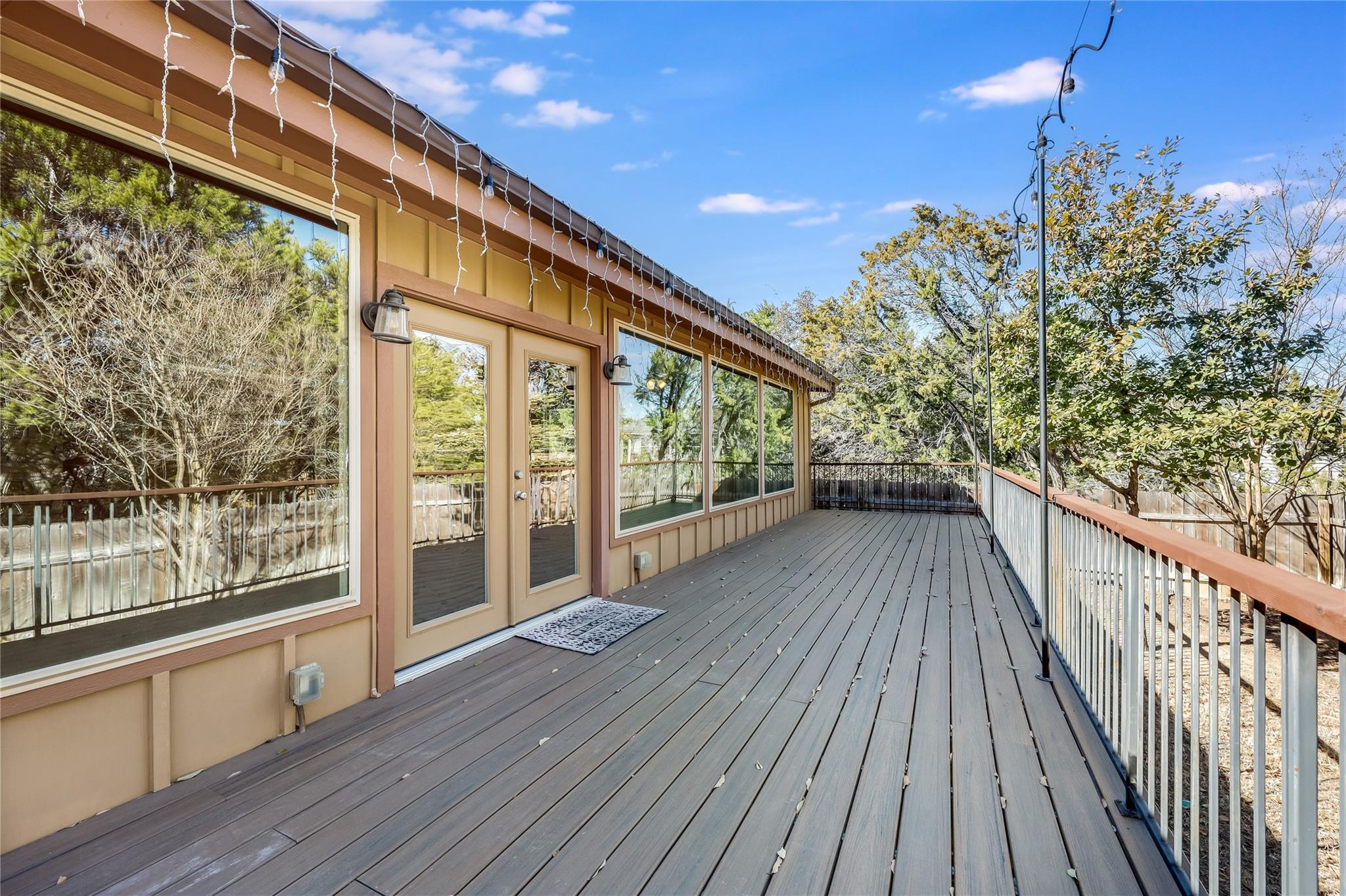 2009 American Dr, Lago Vista, TX 78645