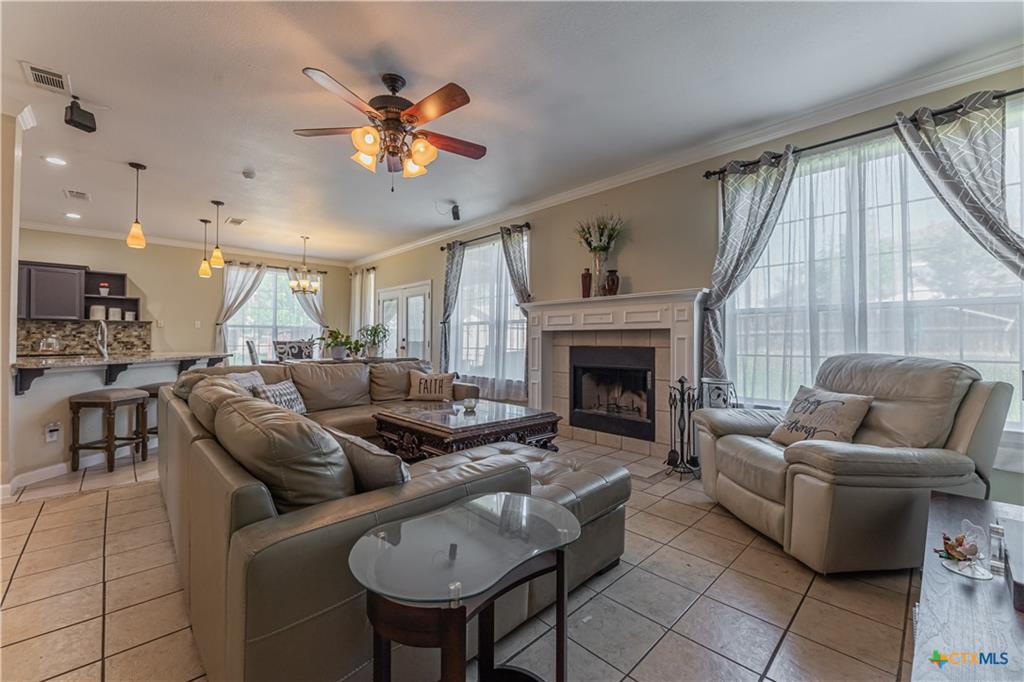 701 Bighorn Dr, Harker Heights, TX 76548