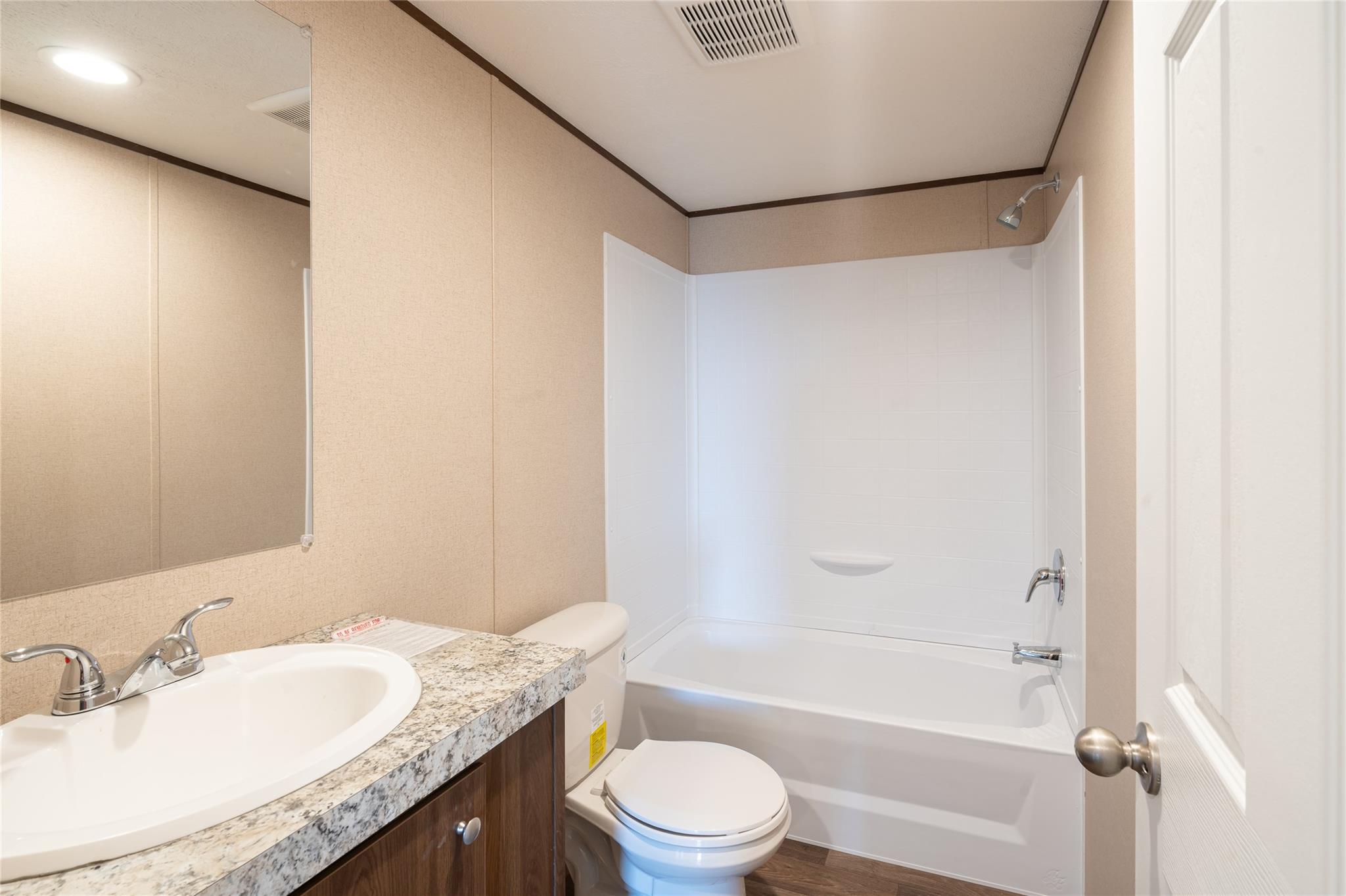 6945 Seawillow Rd, Lockhart, TX 78644