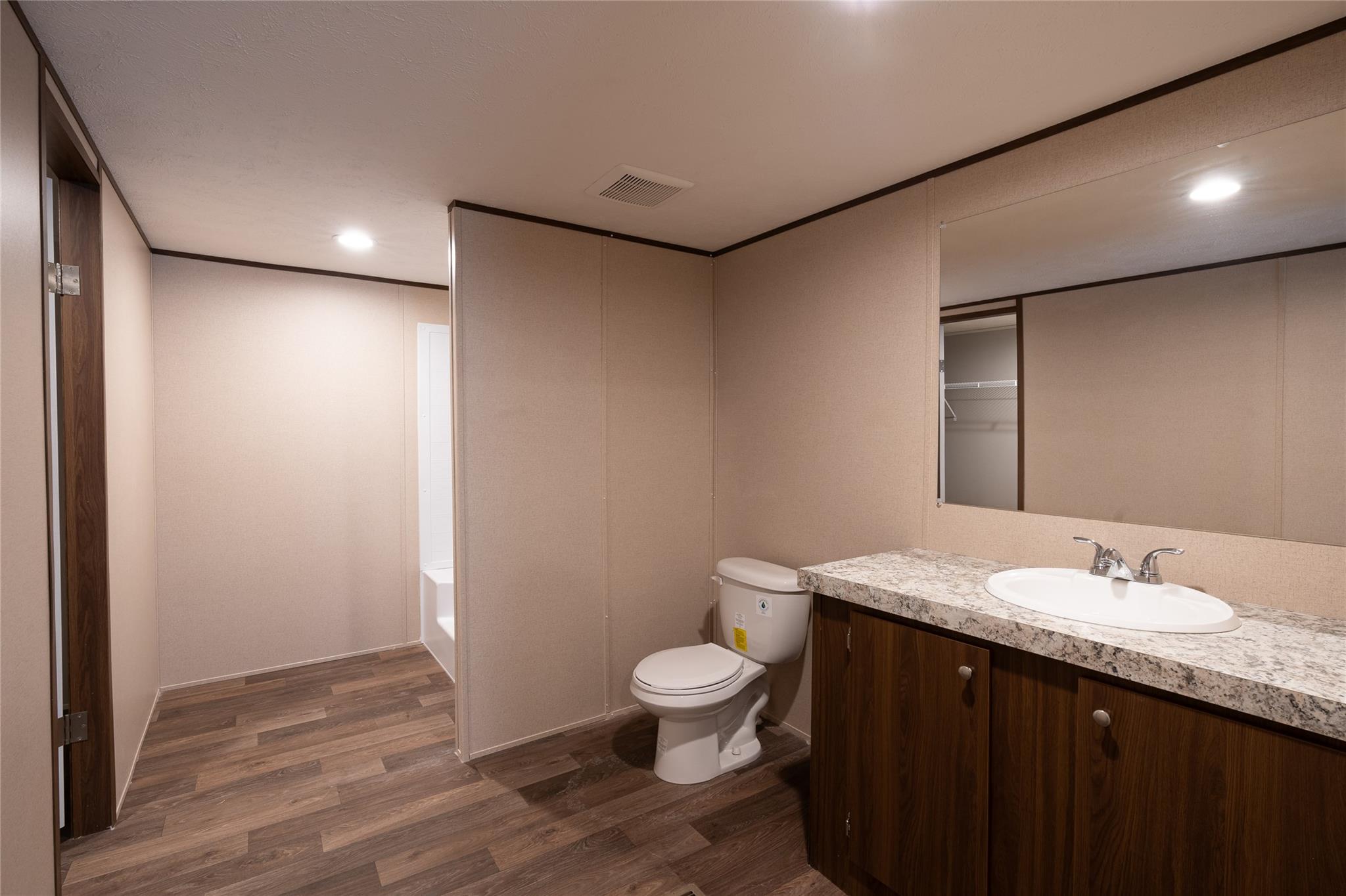 6945 Seawillow Rd, Lockhart, TX 78644