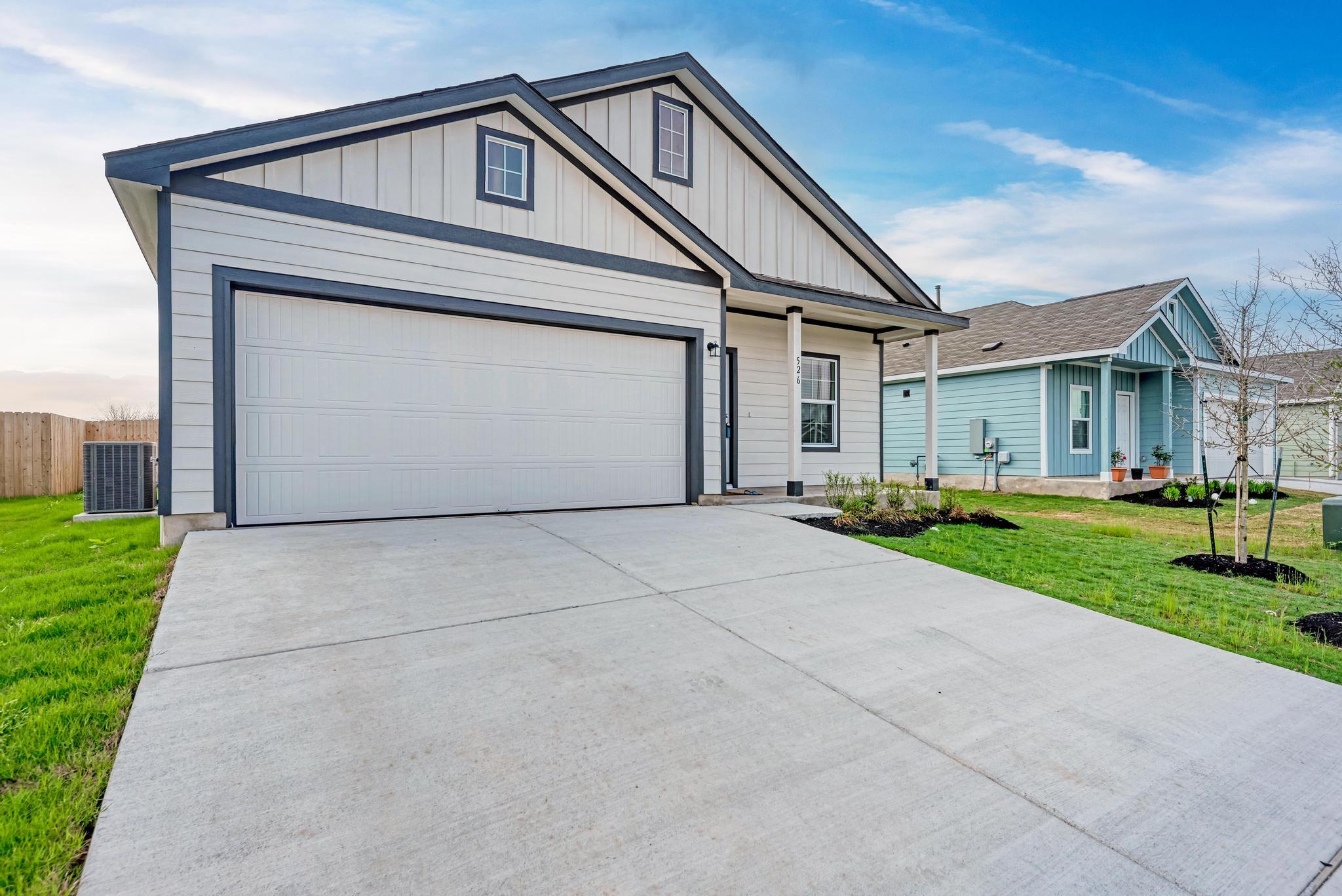 526 THUNDERSTORM Ave, Lockhart, TX 78644