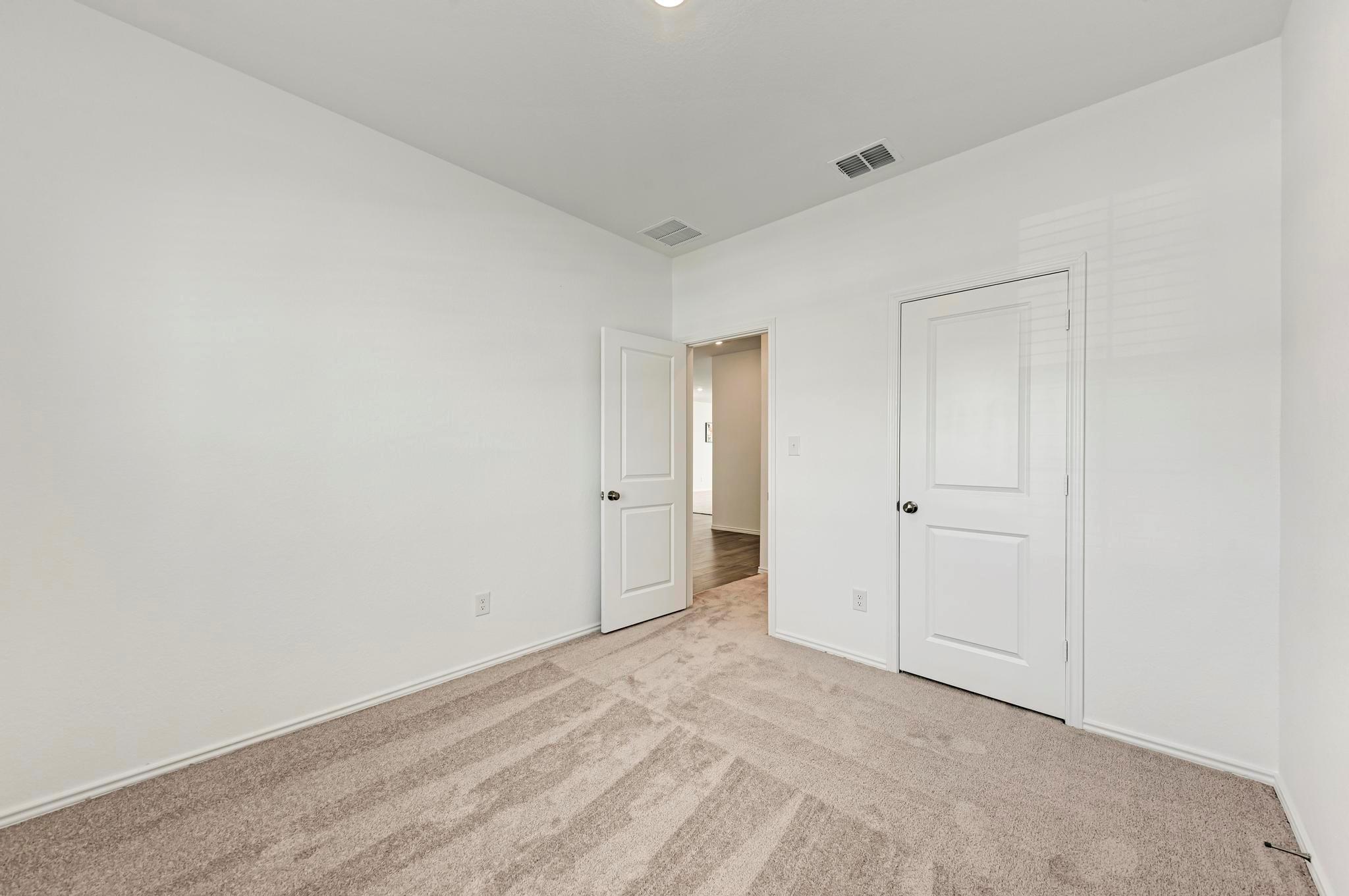 526 THUNDERSTORM Ave, Lockhart, TX 78644