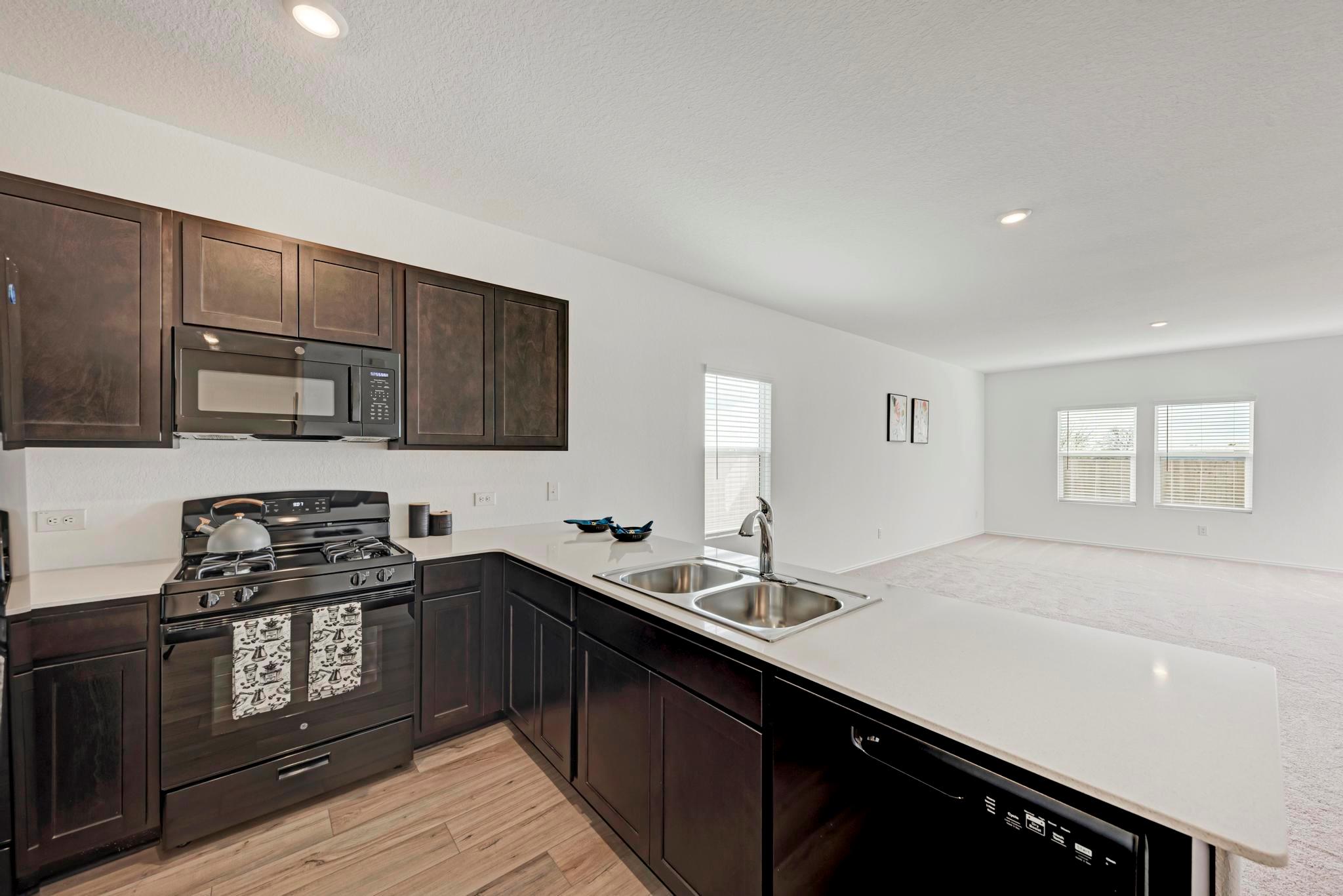 526 THUNDERSTORM Ave, Lockhart, TX 78644