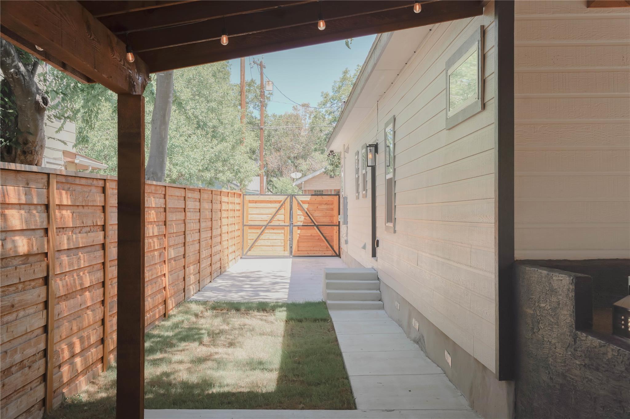 518 Rigsby Ave, San Antonio, TX 78210