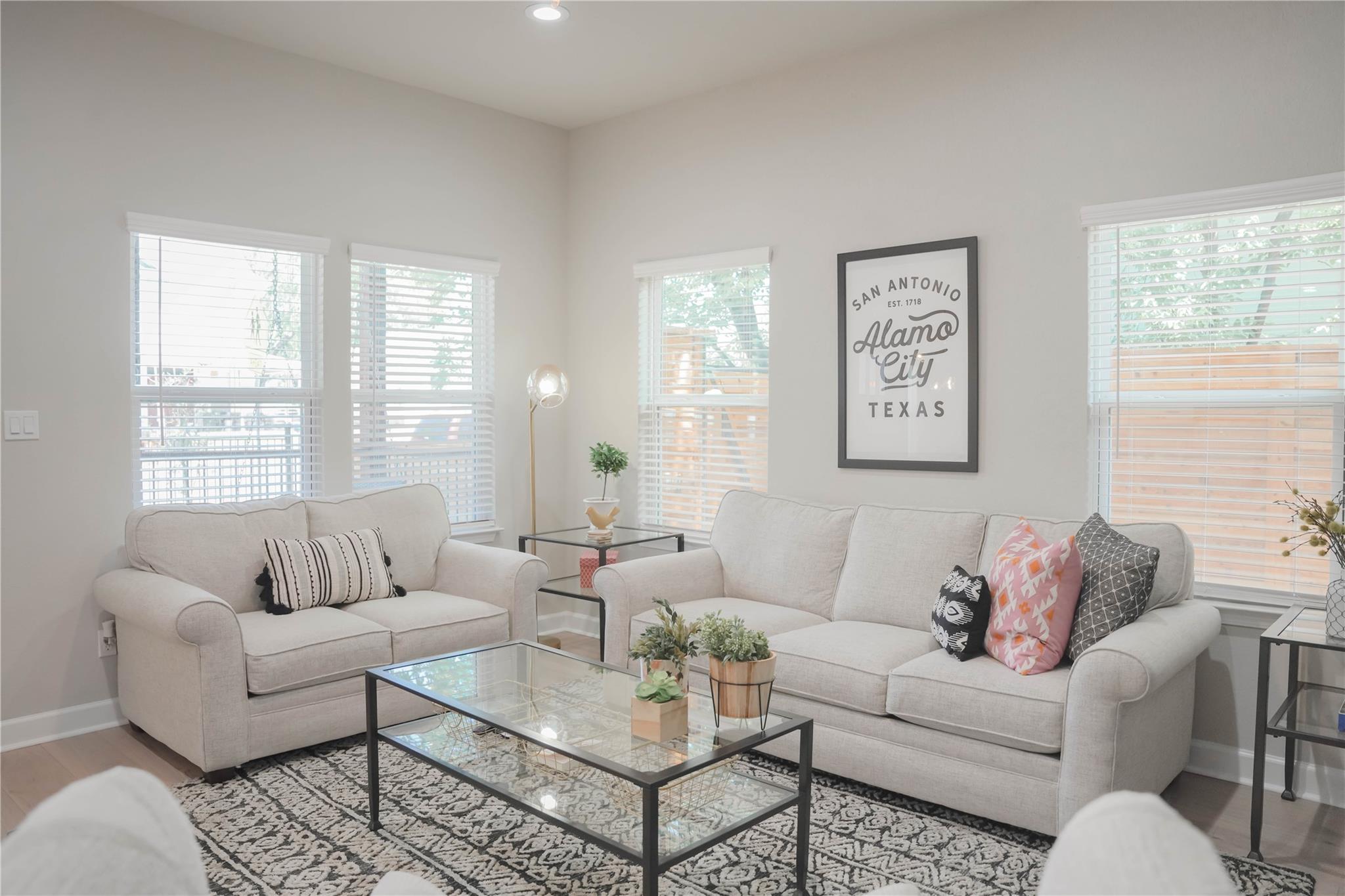 518 Rigsby Ave, San Antonio, TX 78210