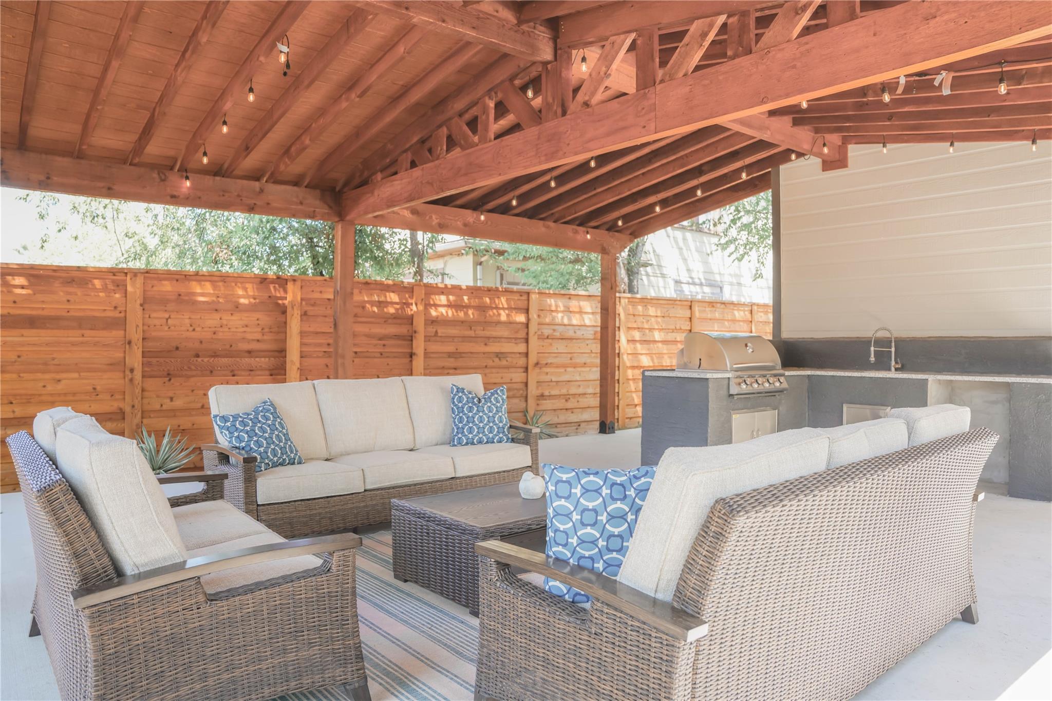 518 Rigsby Ave, San Antonio, TX 78210