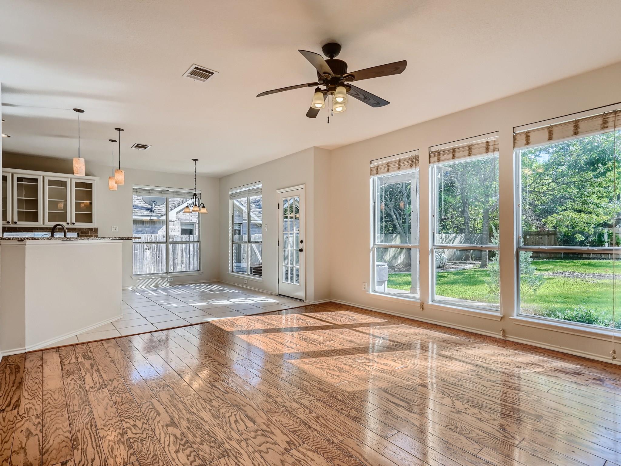 3512 Savoy Ct, Austin, TX 78738