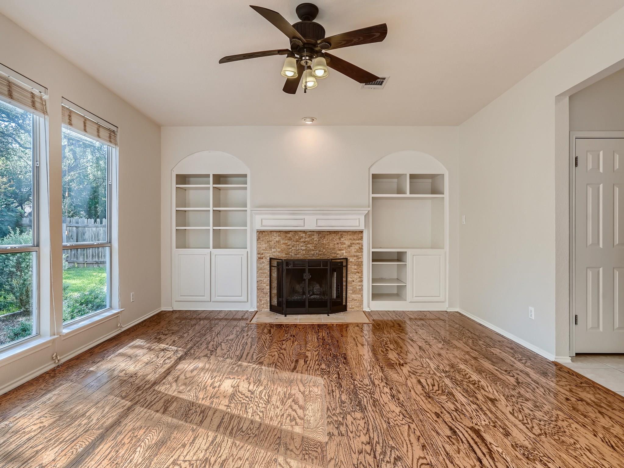 3512 Savoy Ct, Austin, TX 78738