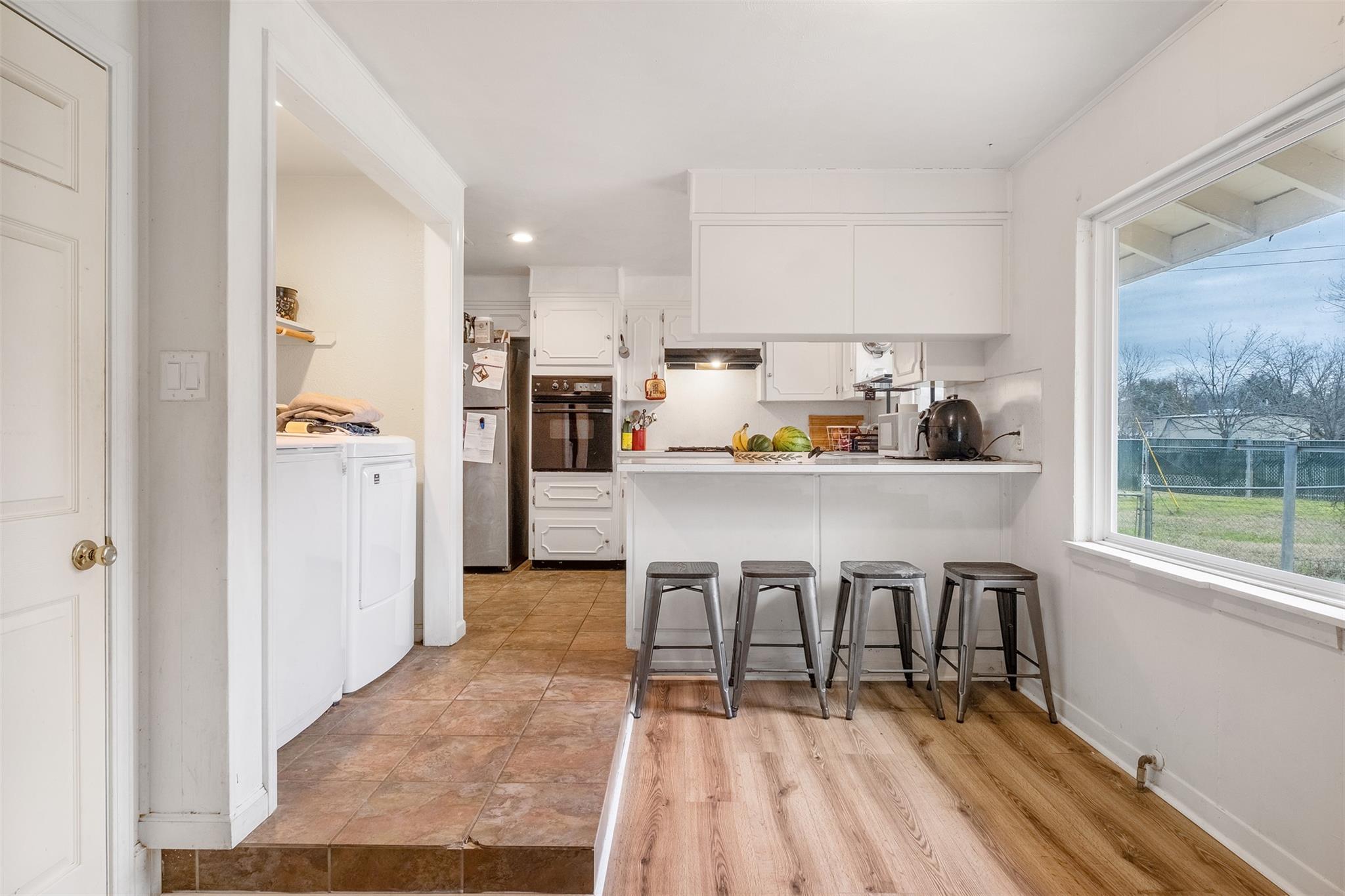 504 Marburger St, Smithville, TX 78957