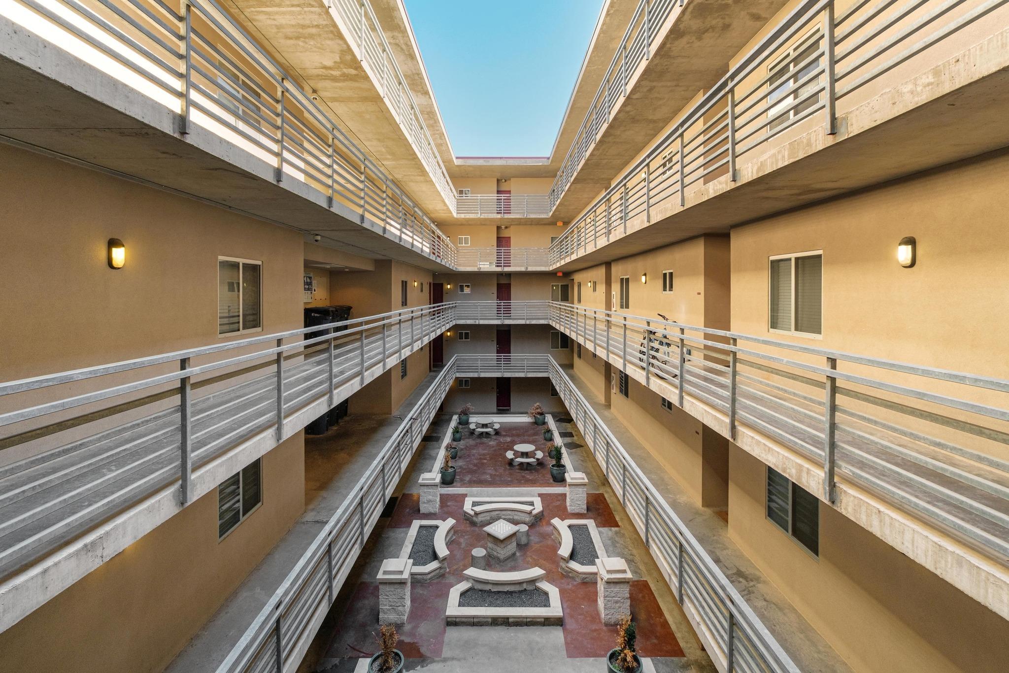 711 W 26th St # 508, Austin, TX 78705