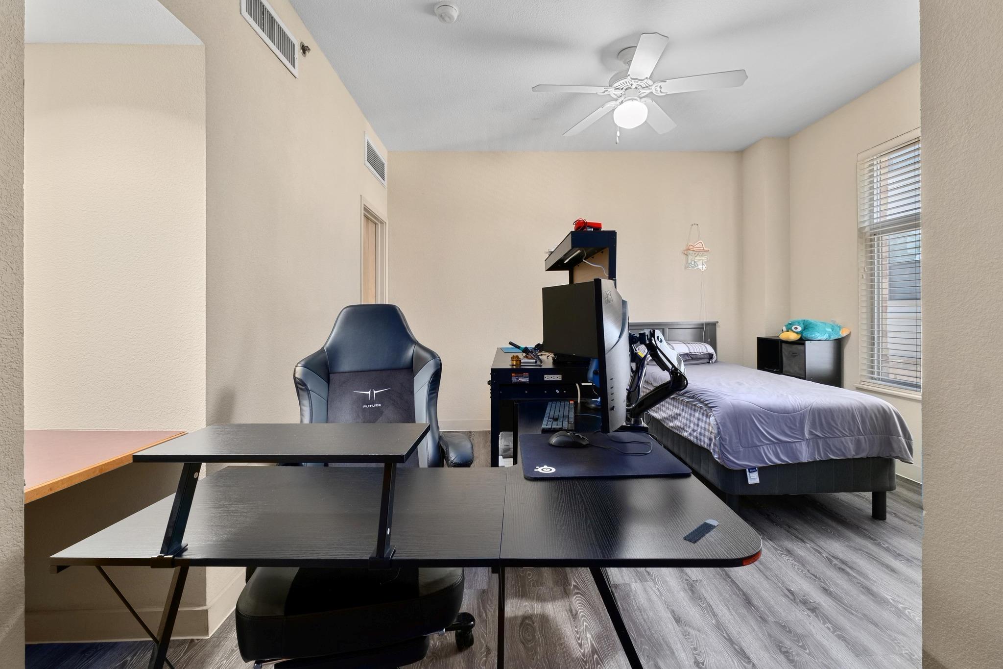 711 W 26th St # 508, Austin, TX 78705