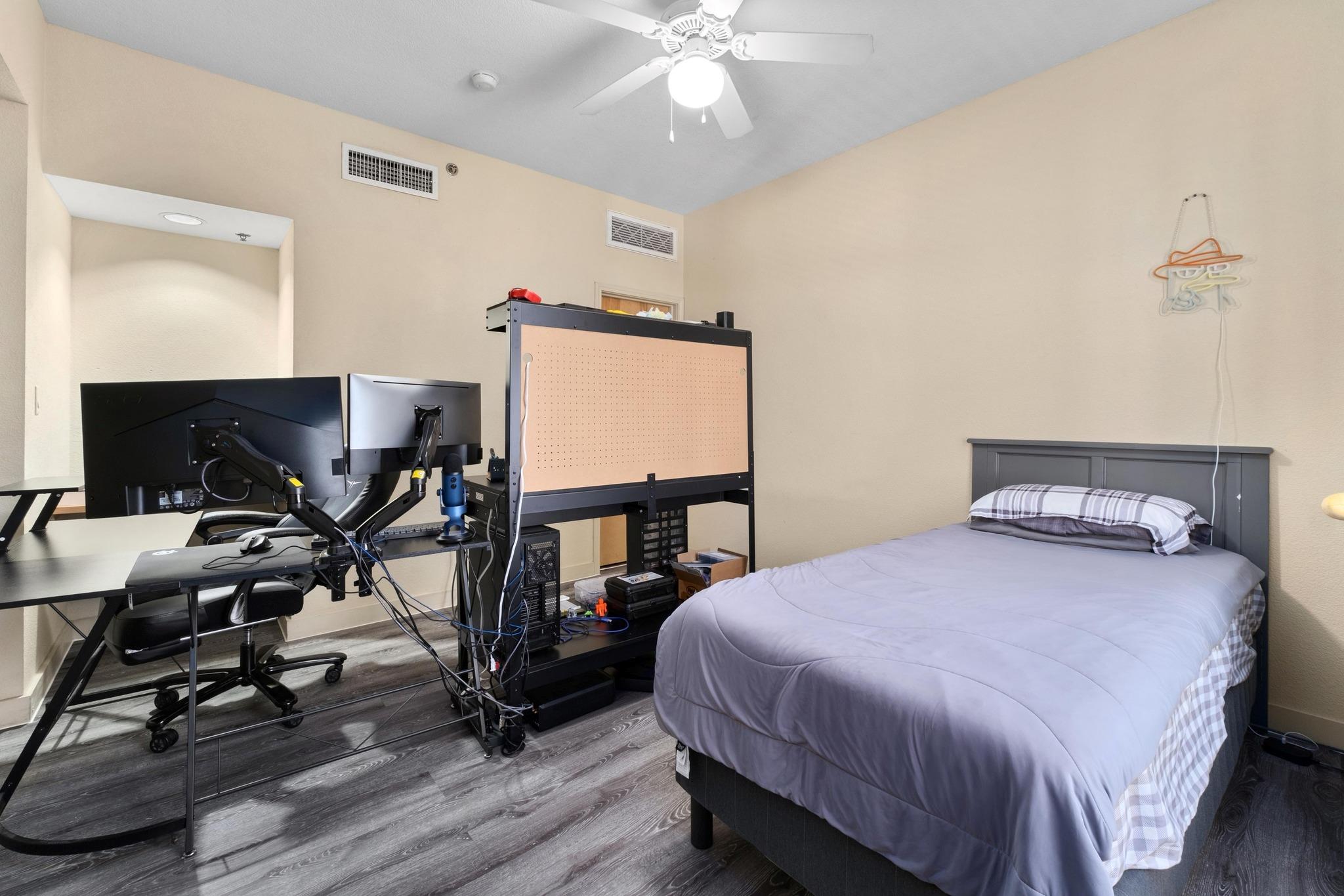 711 W 26th St # 508, Austin, TX 78705