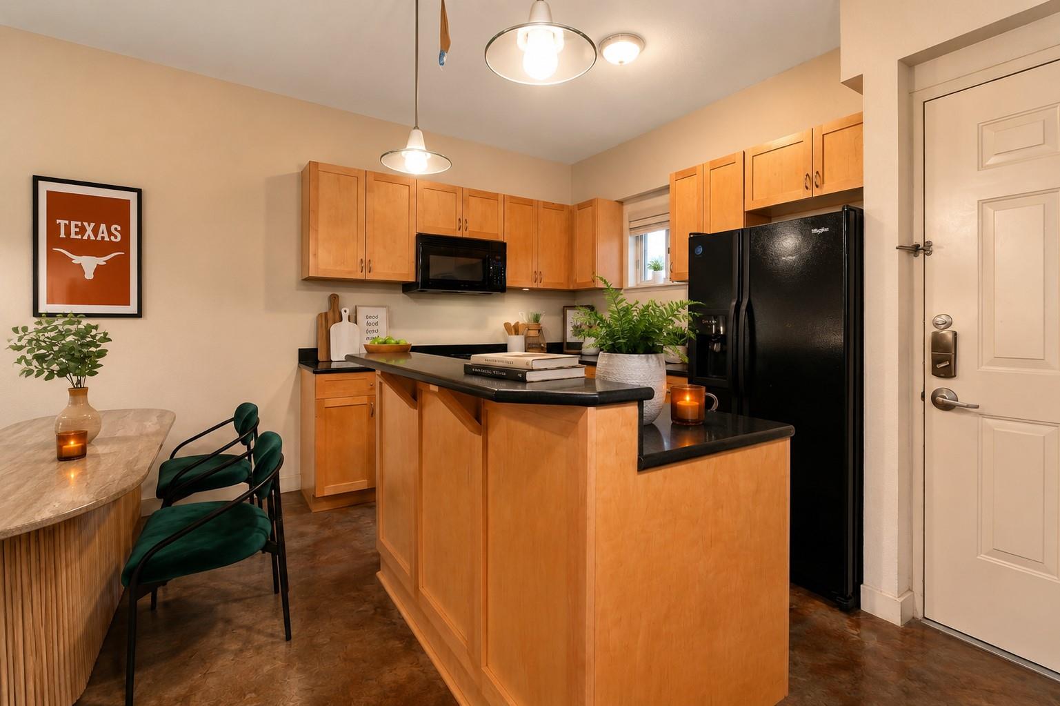 711 W 26th St # 508, Austin, TX 78705