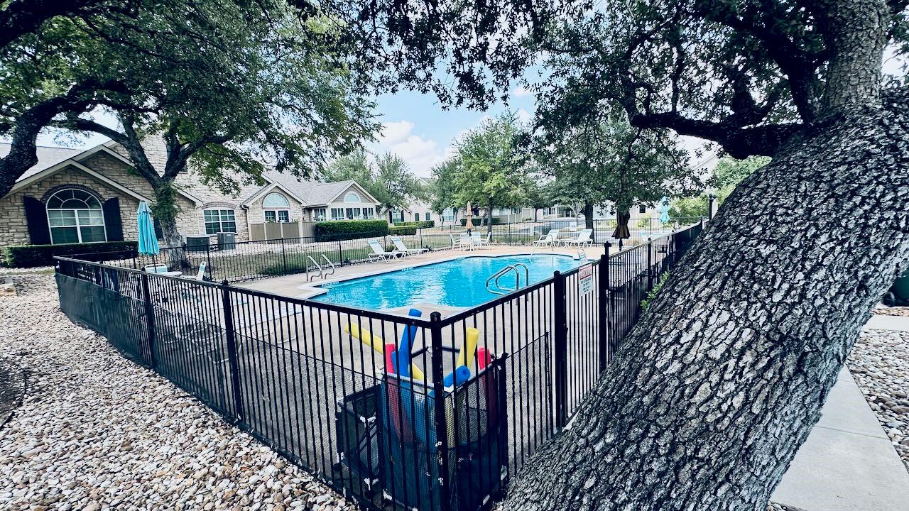 30 Wildwood Dr # 174, Georgetown, TX 78633