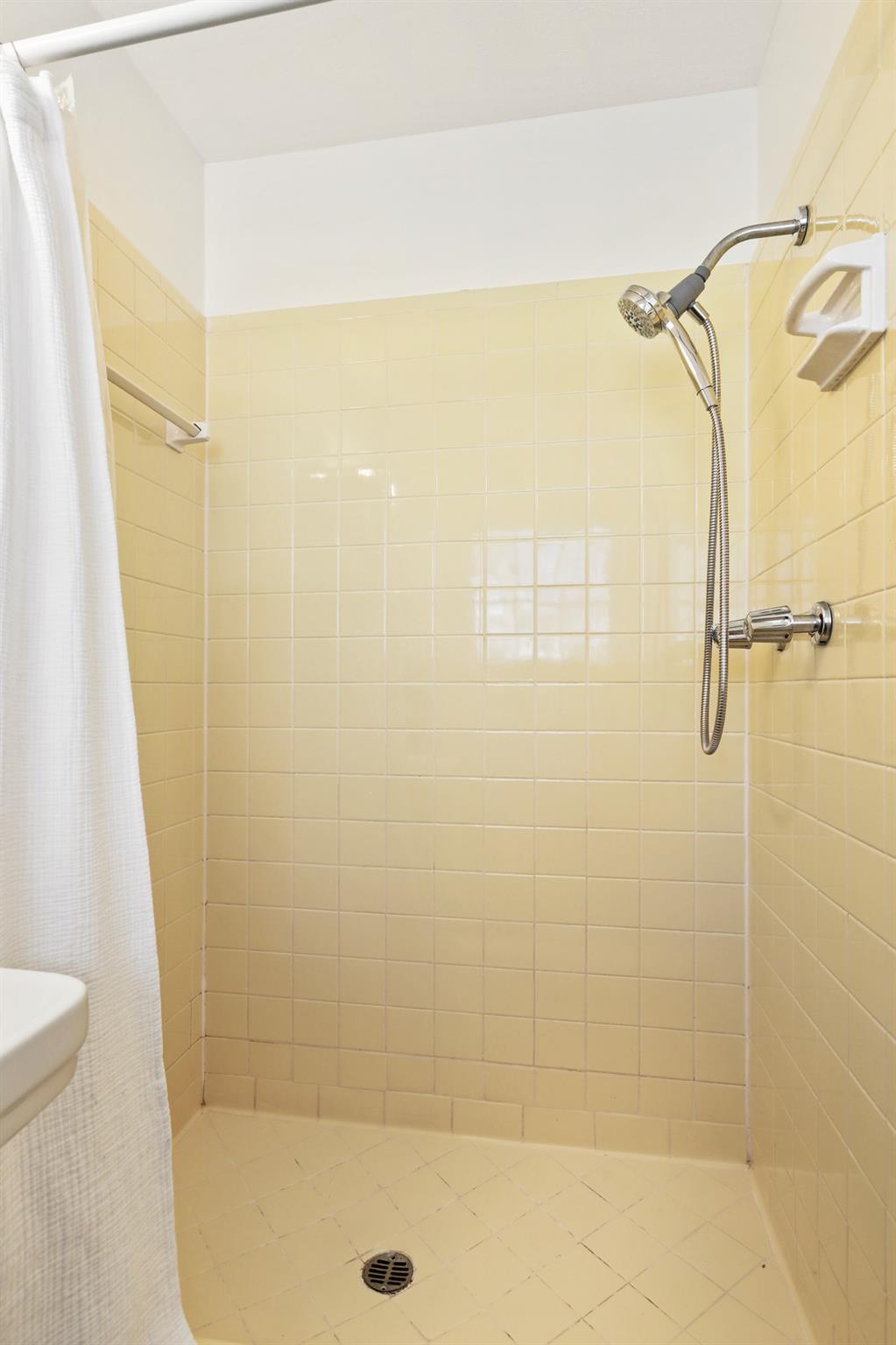 8511 Burrell Dr, Austin, TX 78757