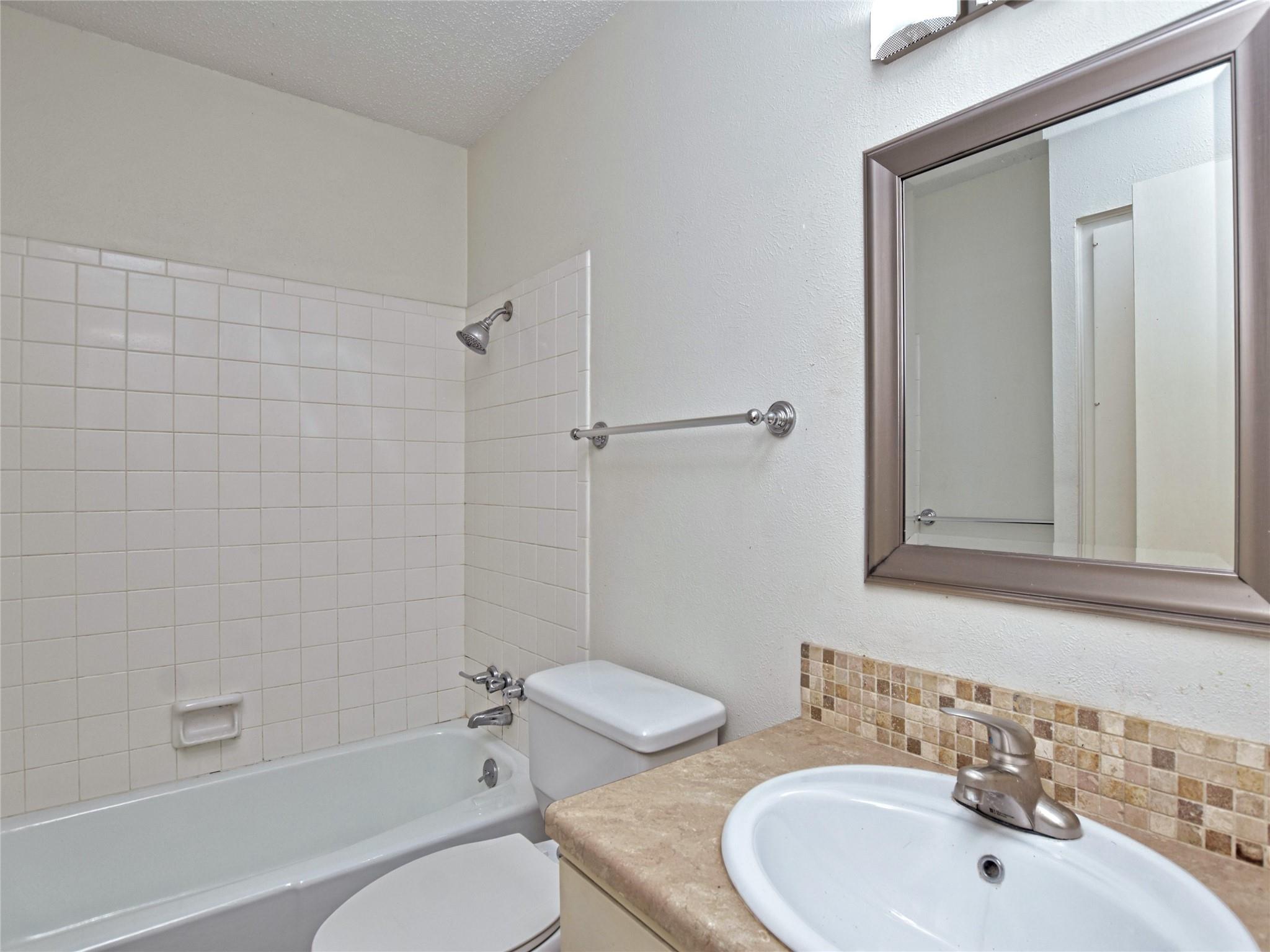 2103 Falcon Hill Dr, Austin, TX 78745