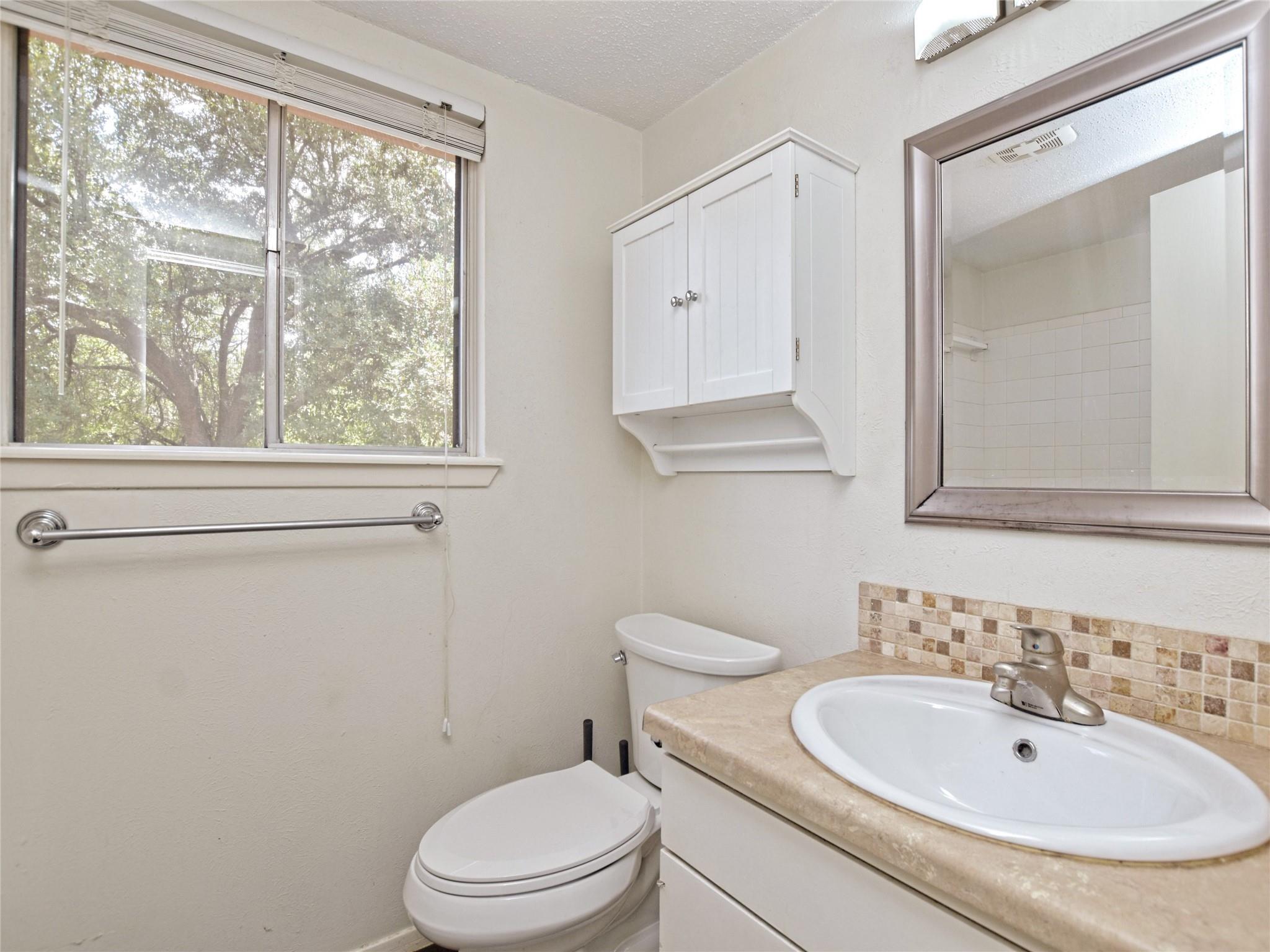 2103 Falcon Hill Dr, Austin, TX 78745