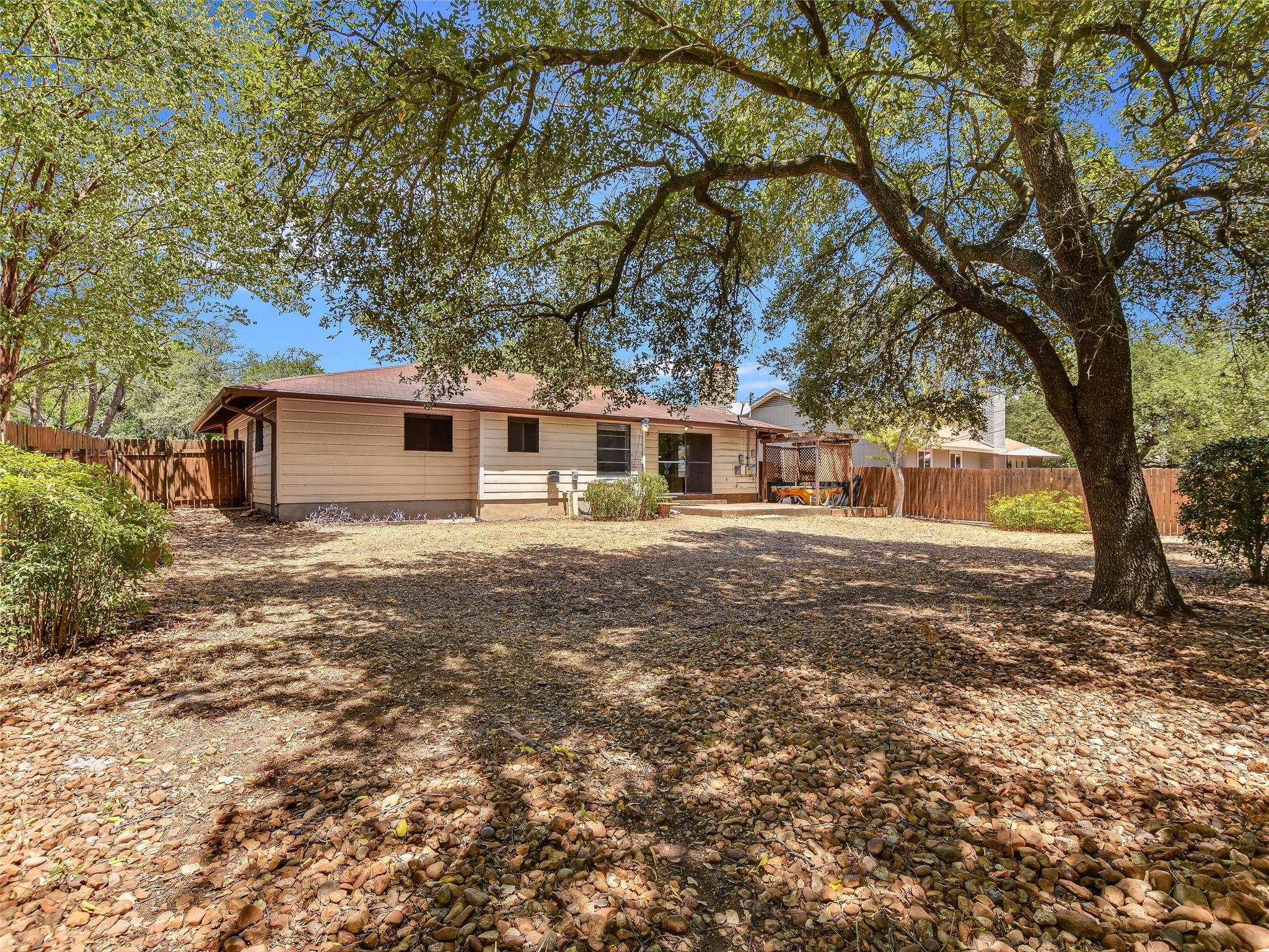 2103 Falcon Hill Dr, Austin, TX 78745