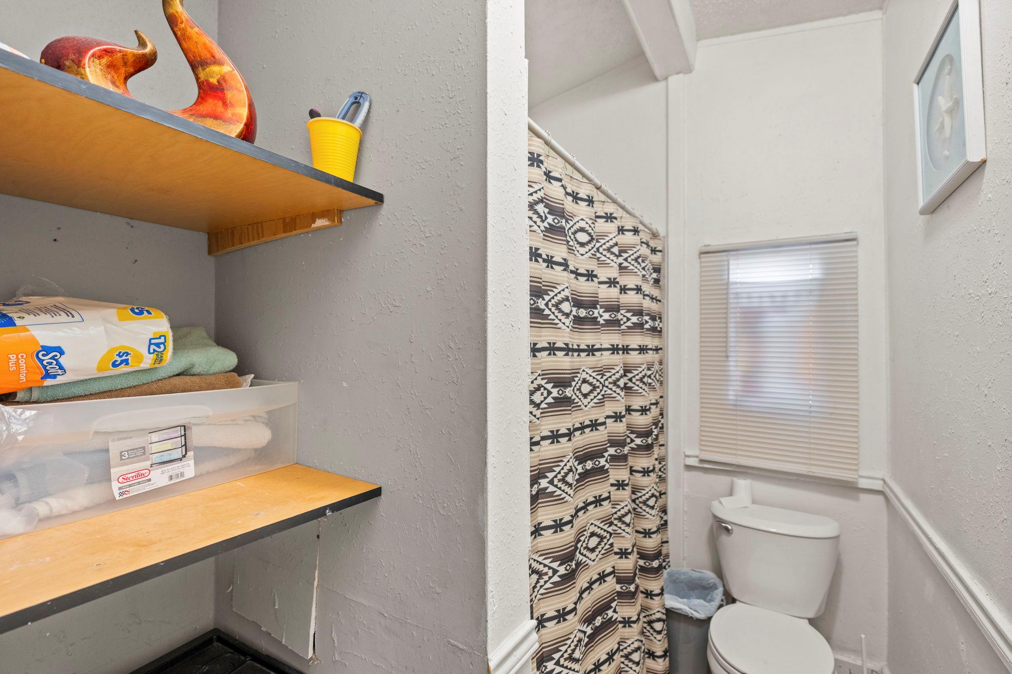 110 Belinda Ln, Kyle, TX 78640