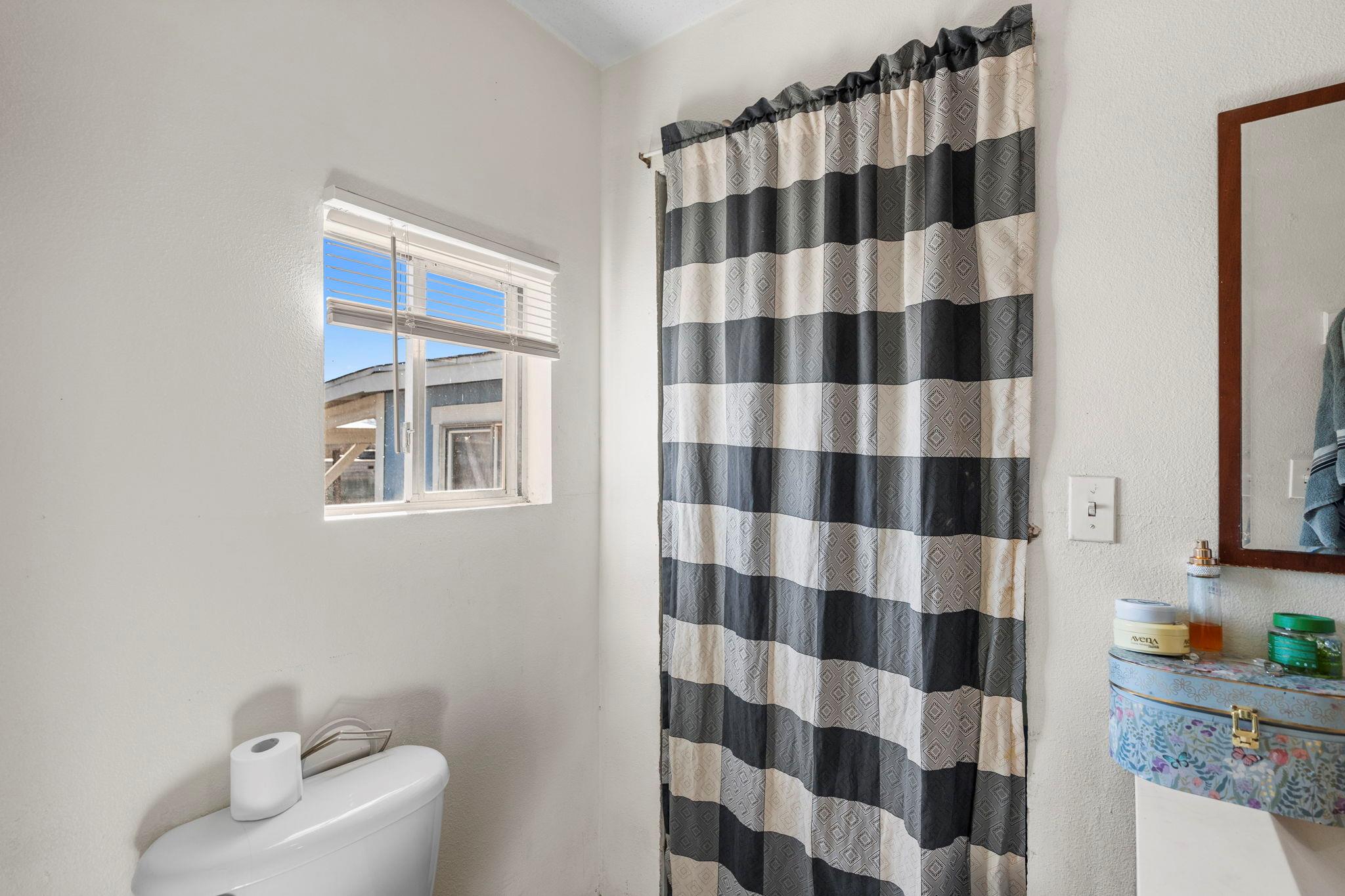 110 Belinda Ln, Kyle, TX 78640