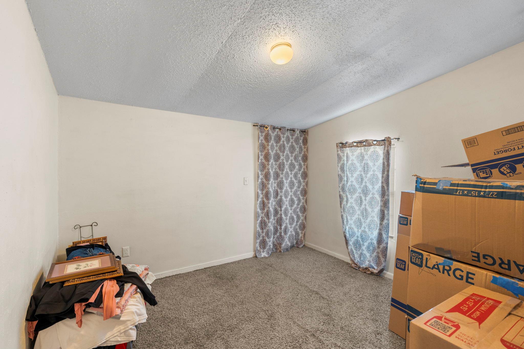 110 Belinda Ln, Kyle, TX 78640