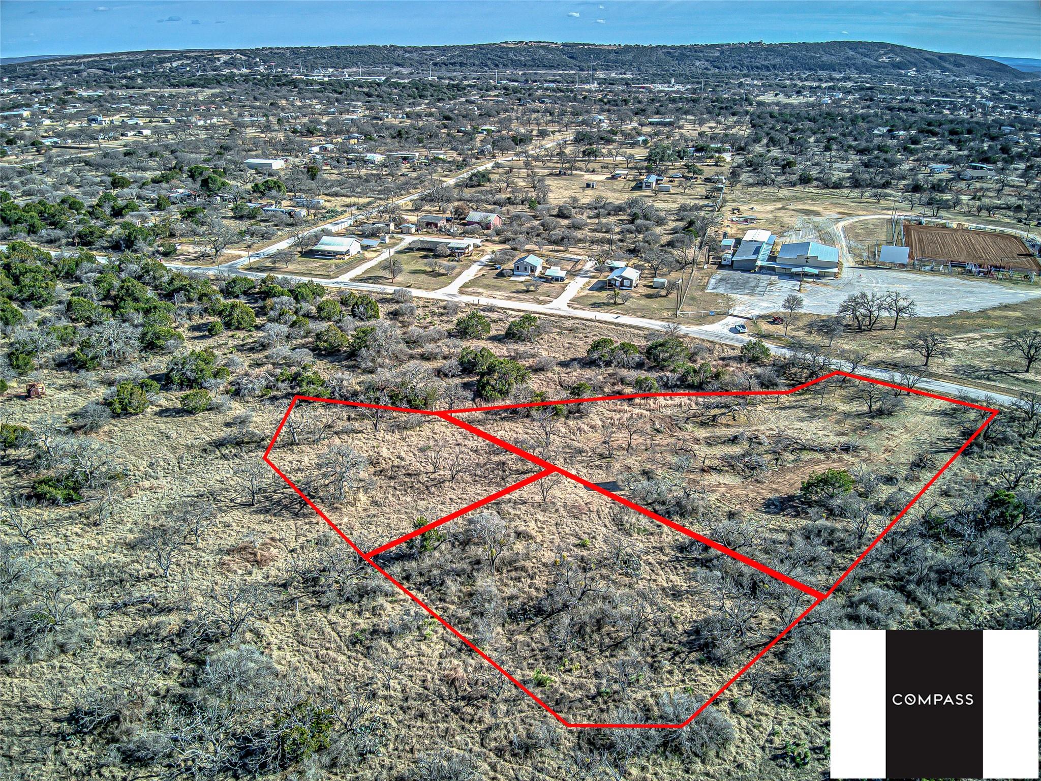 8 Lillian Dean Dr, Buchanan Dam, TX 78609