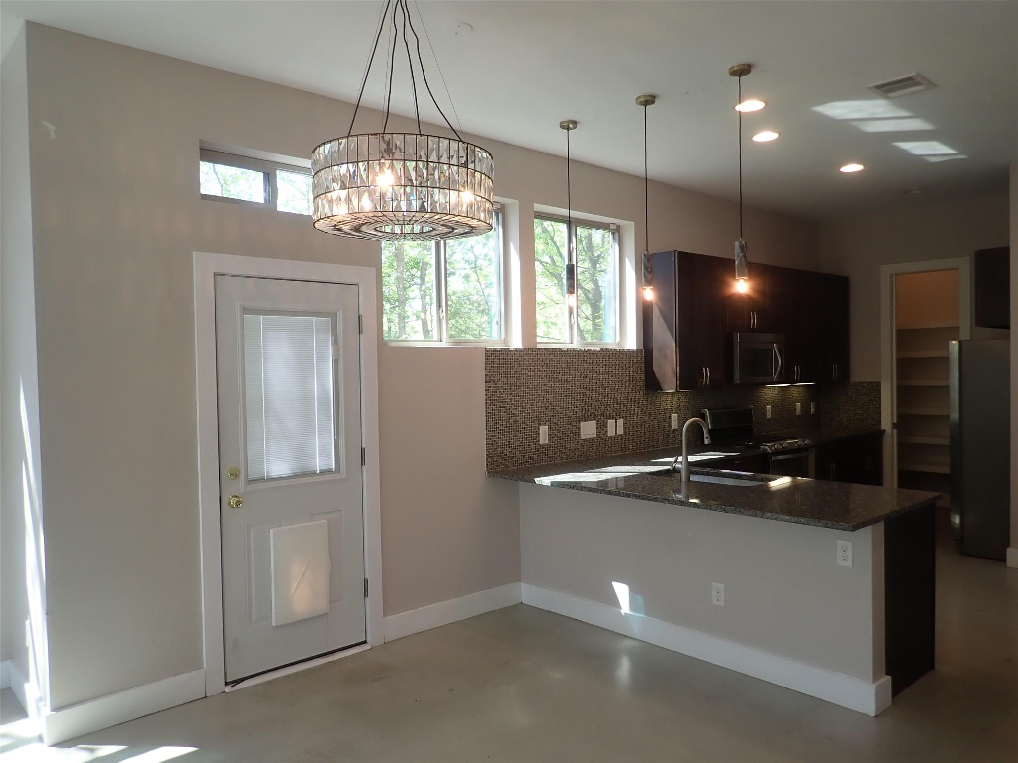 2912 E 14th St # A, Austin, TX 78702